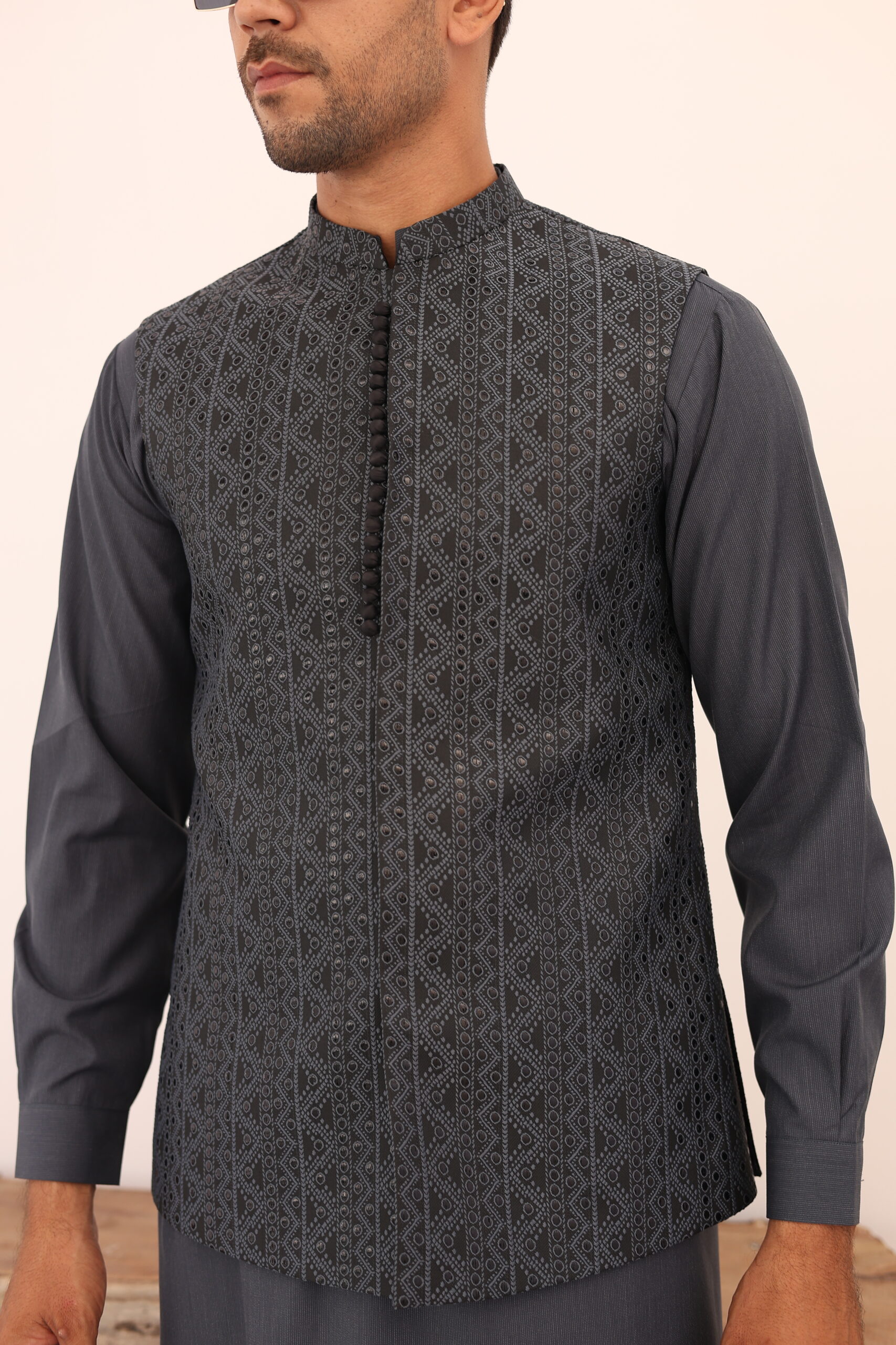 Grey Geometric Atlas Waistcoat Kurta (3-Piece) - Image 3