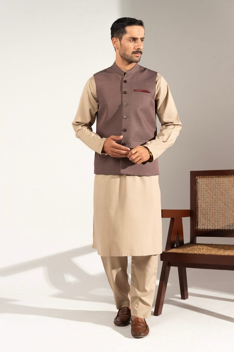 Grey Blended Fabric Waistcoat (3-Piece) - Image 1