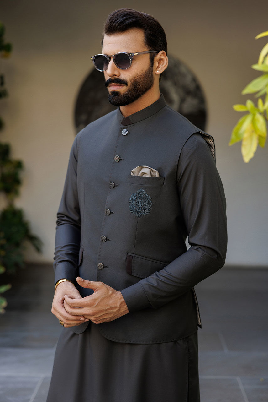 Dark Grey Embroidered Boski Linen Waistcoat Kurta (3-Piece) - Image 5