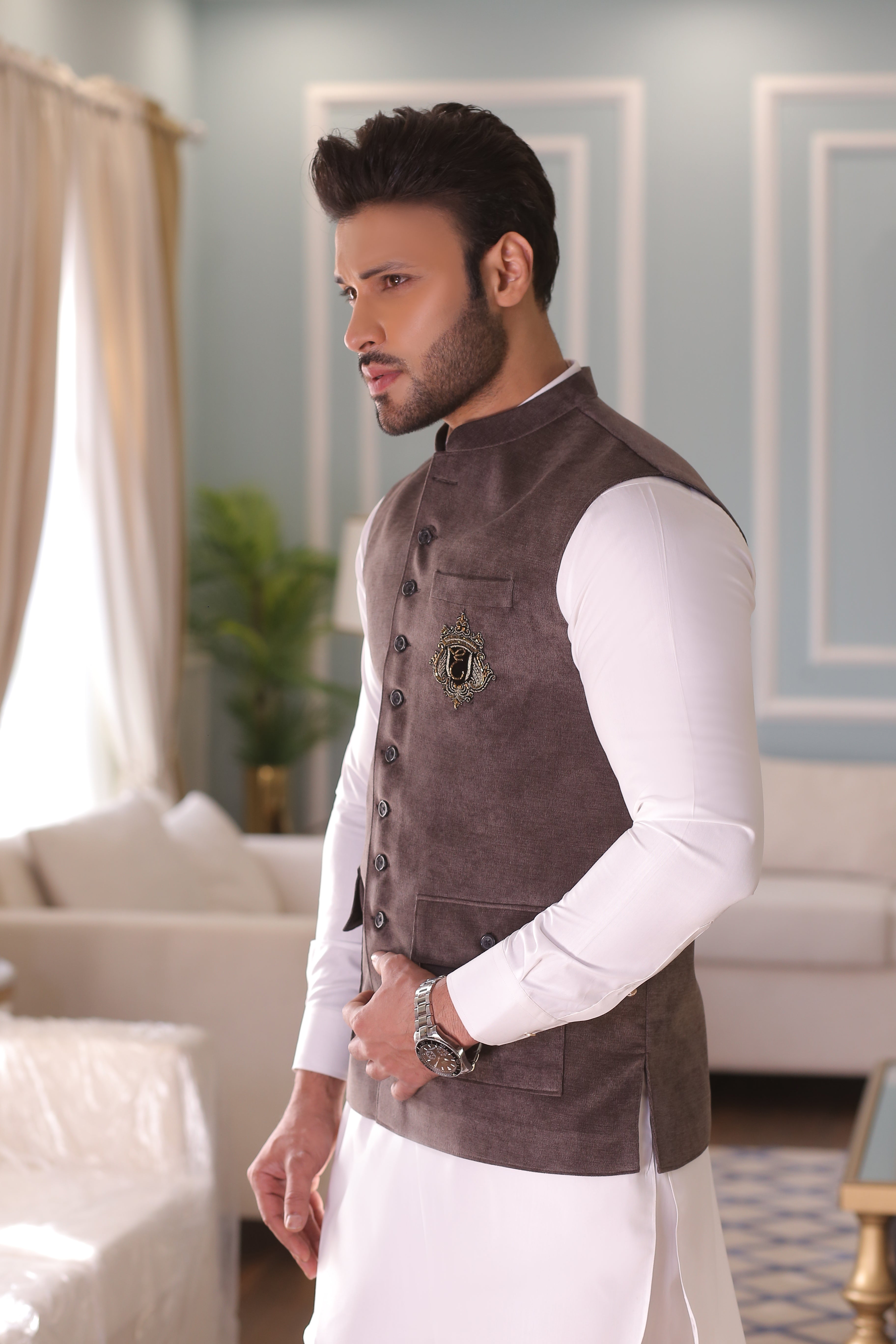 Grey Embroidered Suiting Waistcoat Kurta (3-Piece) - Image 2