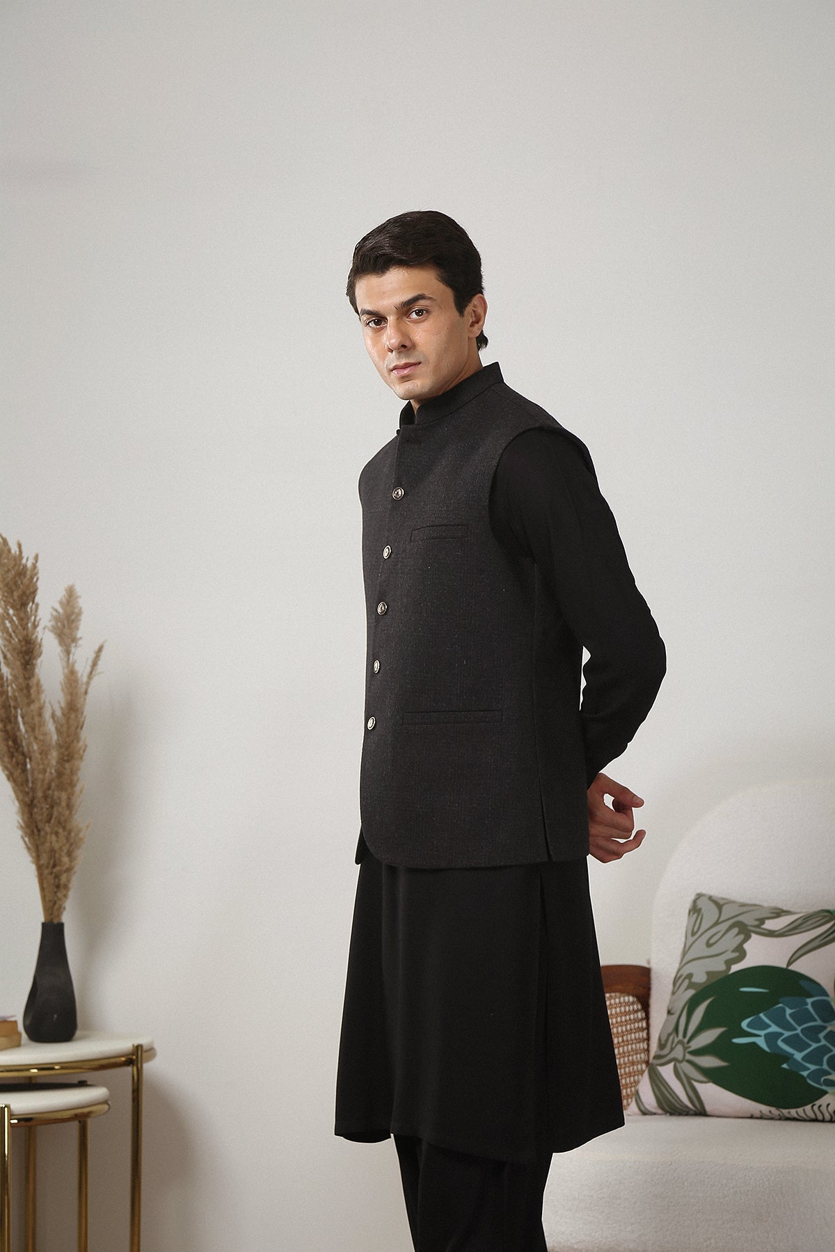 Grey Tweed Waistcoat Kurta Set (3-Piece) - Image 4