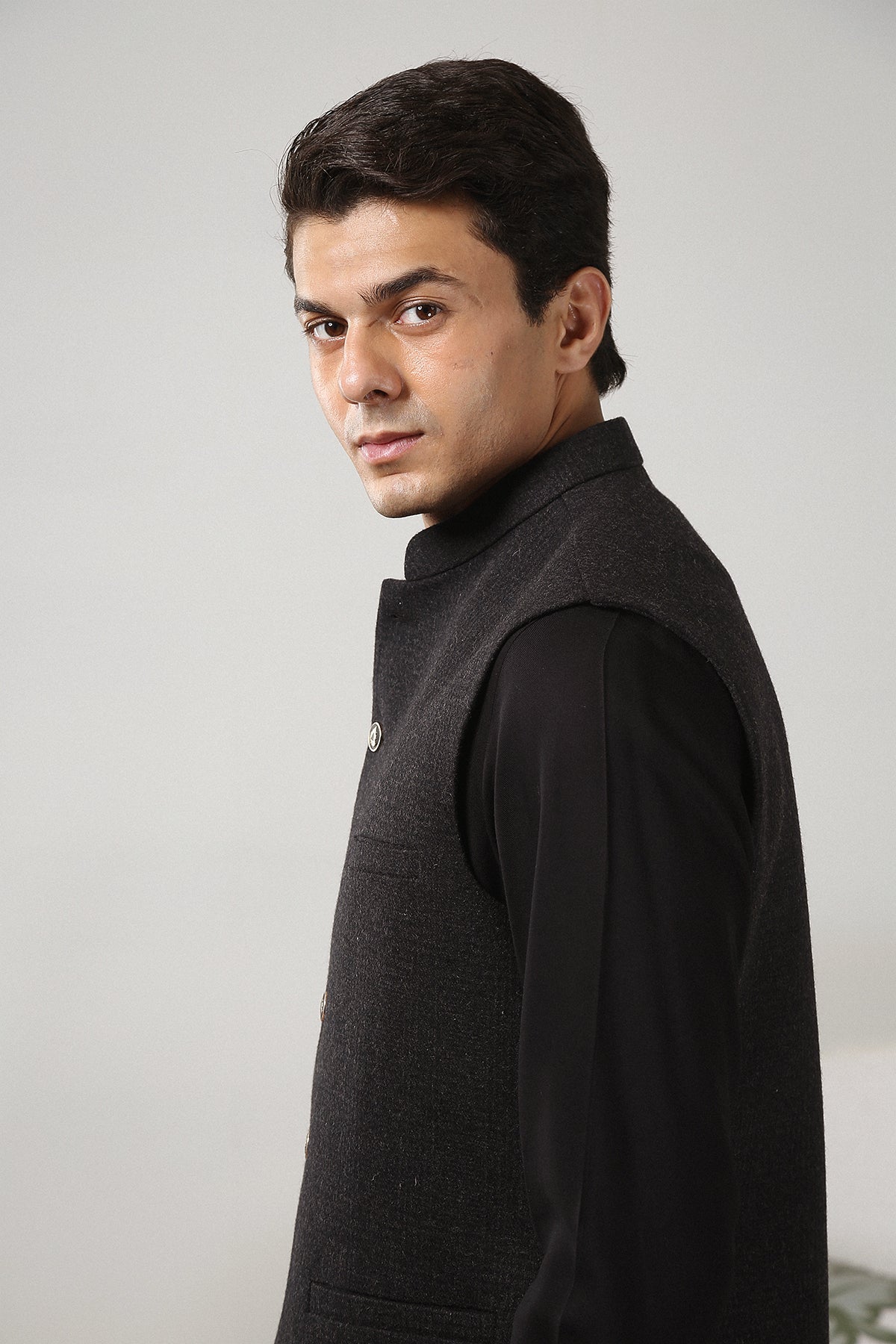 Grey Tweed Waistcoat Kurta Set (3-Piece) - Image 7