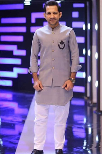 Grey Embroidered Wool-Blend Waistcoat Kurta (3-Piece) - Image 1