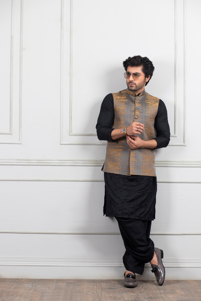 Grey Self-Embroidered Waistcoat Kurta Set (3-Piece) - Image 1