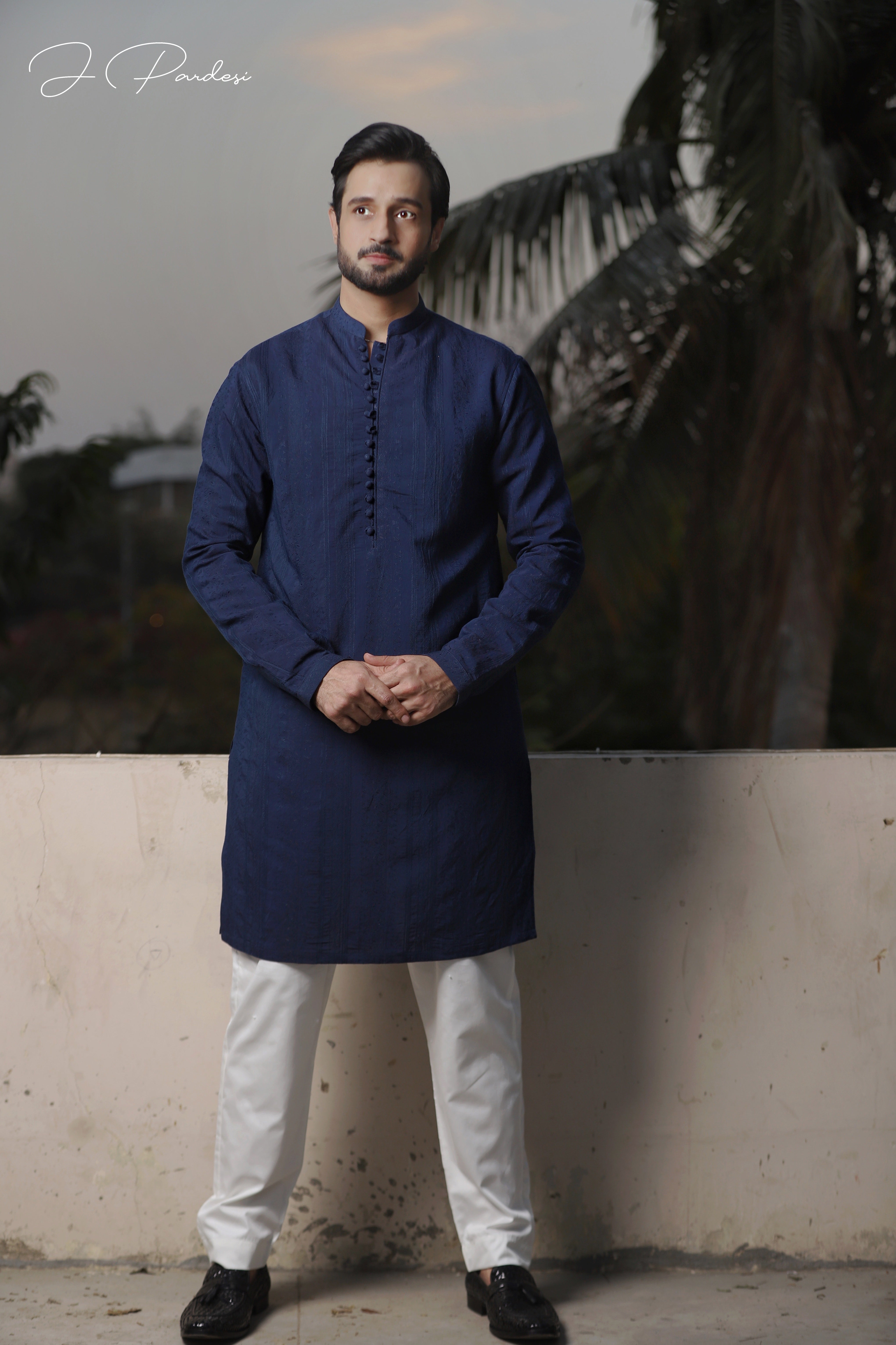 Indigo Textured Fabric Kurta (2-Piece) - Image 1