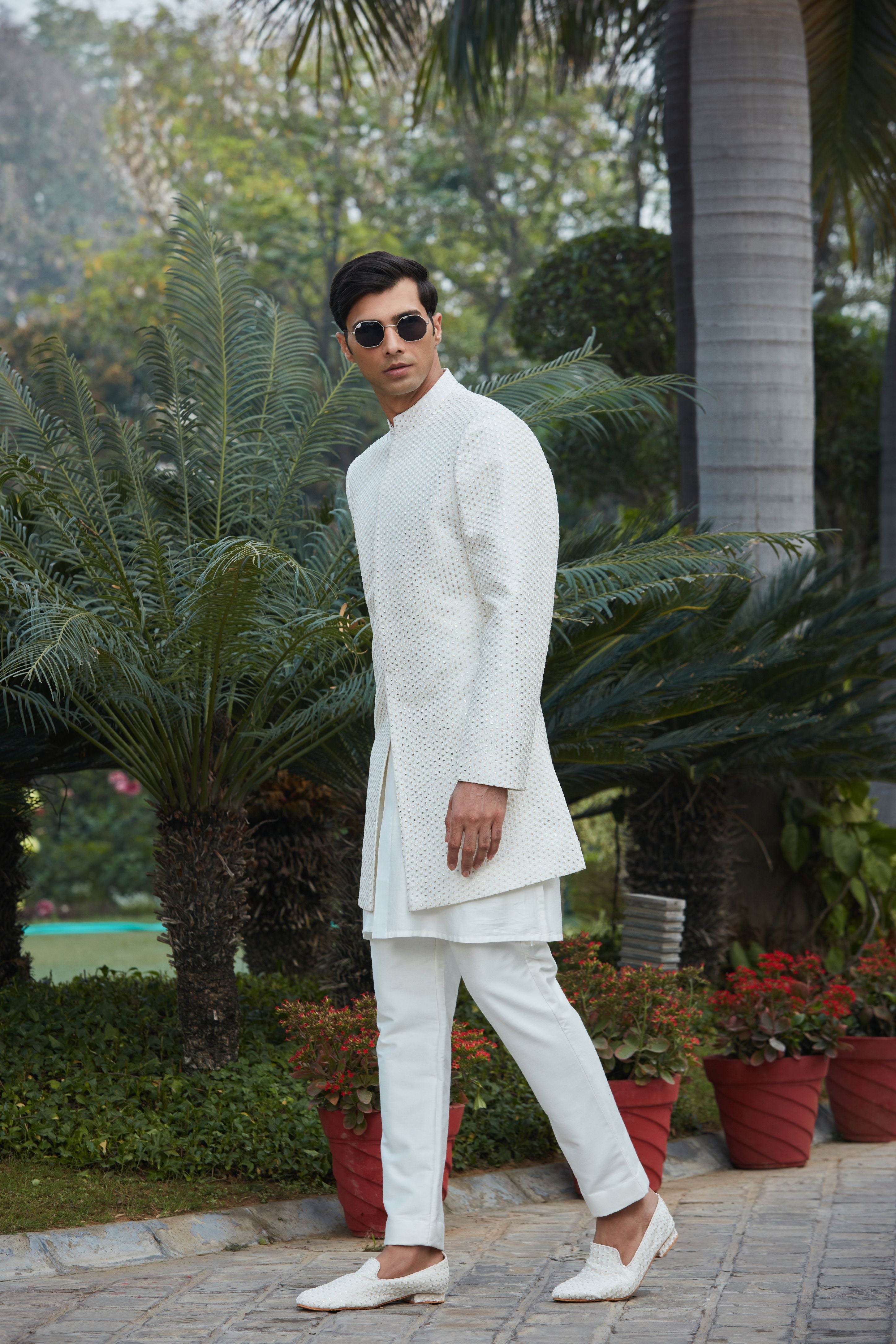 Off White Chikankari Georgette Achkan Jacket (3-Piece) - Image 3