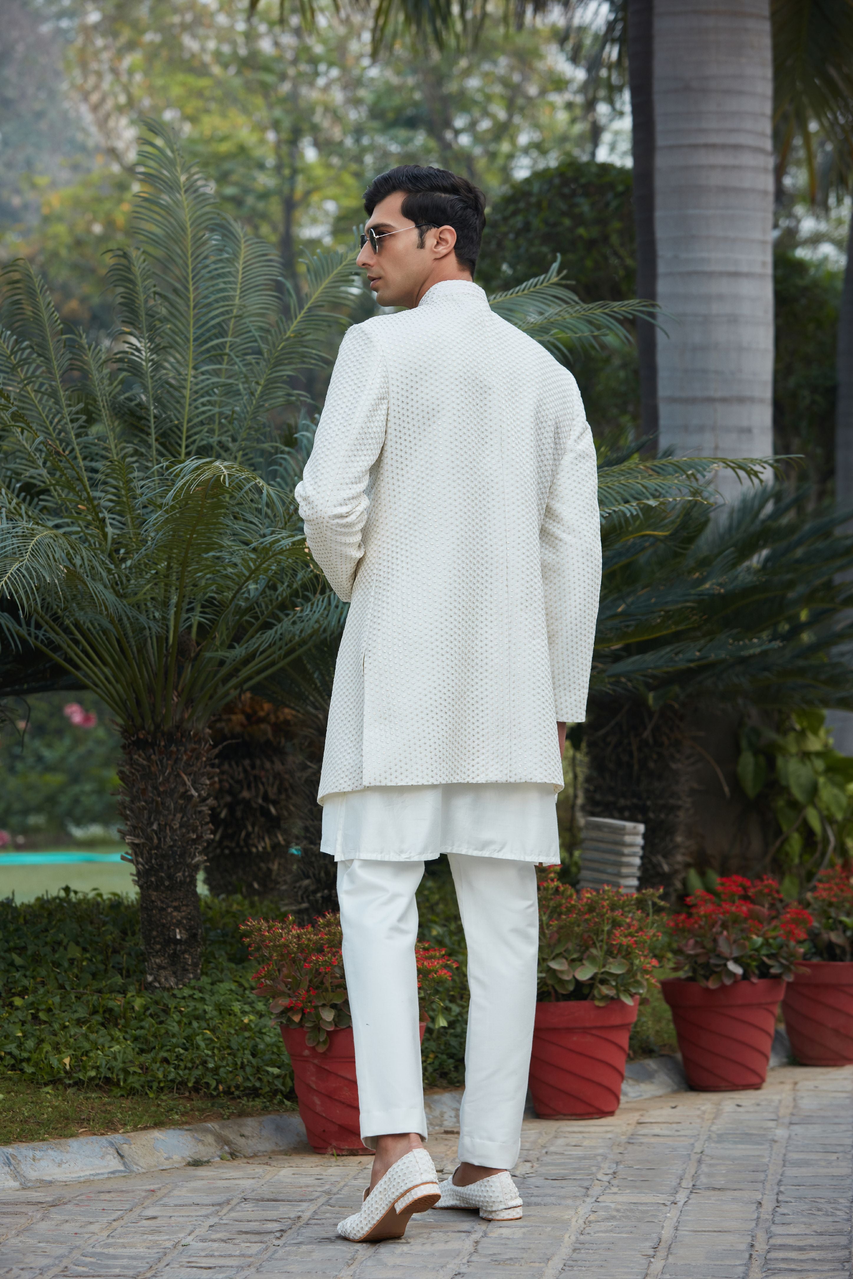Off White Chikankari Georgette Achkan Jacket (3-Piece) - Image 4