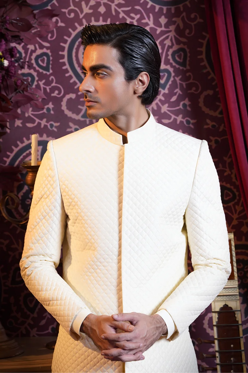 Off-White Quilted Baar Silk Achkan Sherwani (5-Piece) - Image 3