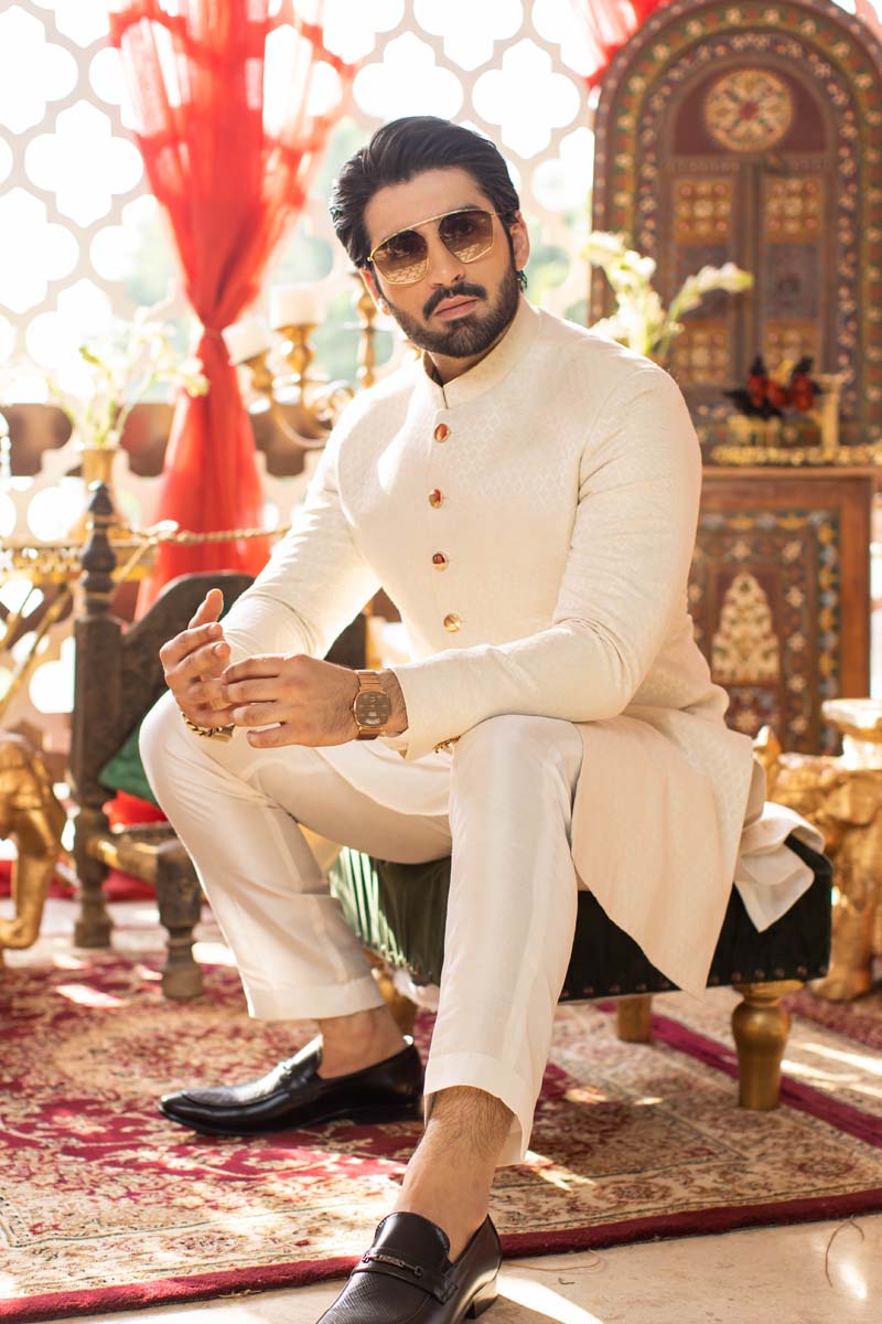 Off-White Self-Print Sataan Karandi Sherwani (3-Piece) - Image 3