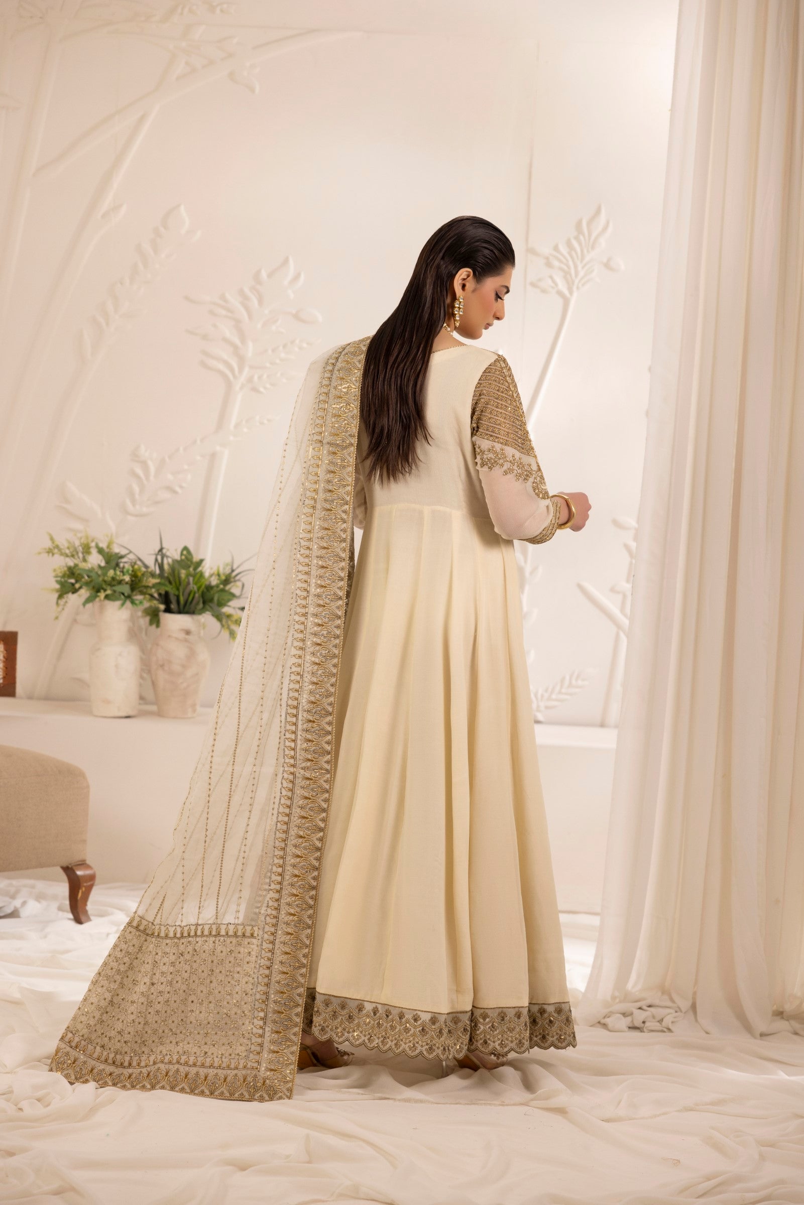 Off-White Embroidered Chiffon Anarkali (2-Piece) - Image 5