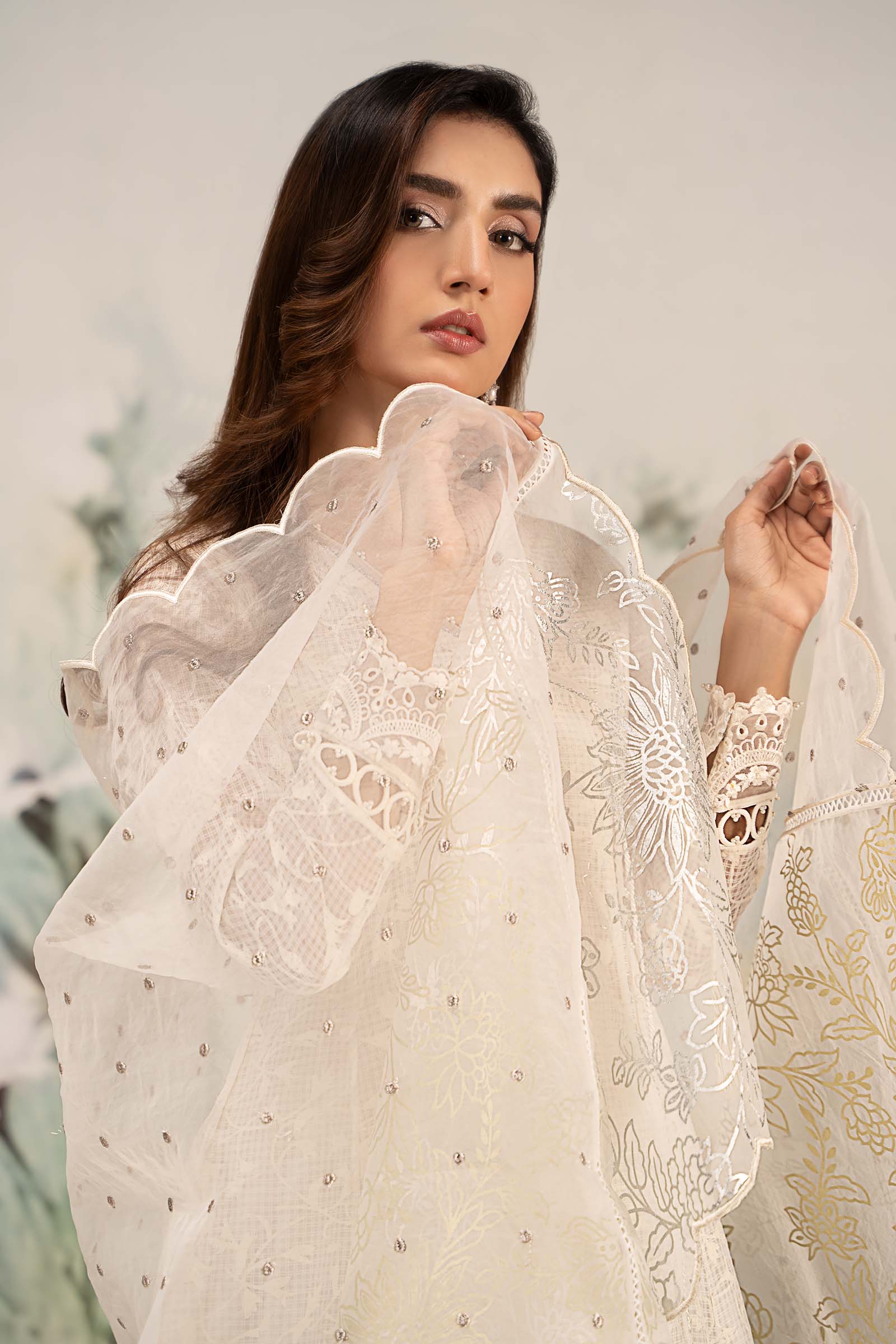 Off-White Embroidered Organza Angrakha 3-Piece Suit - Image 3