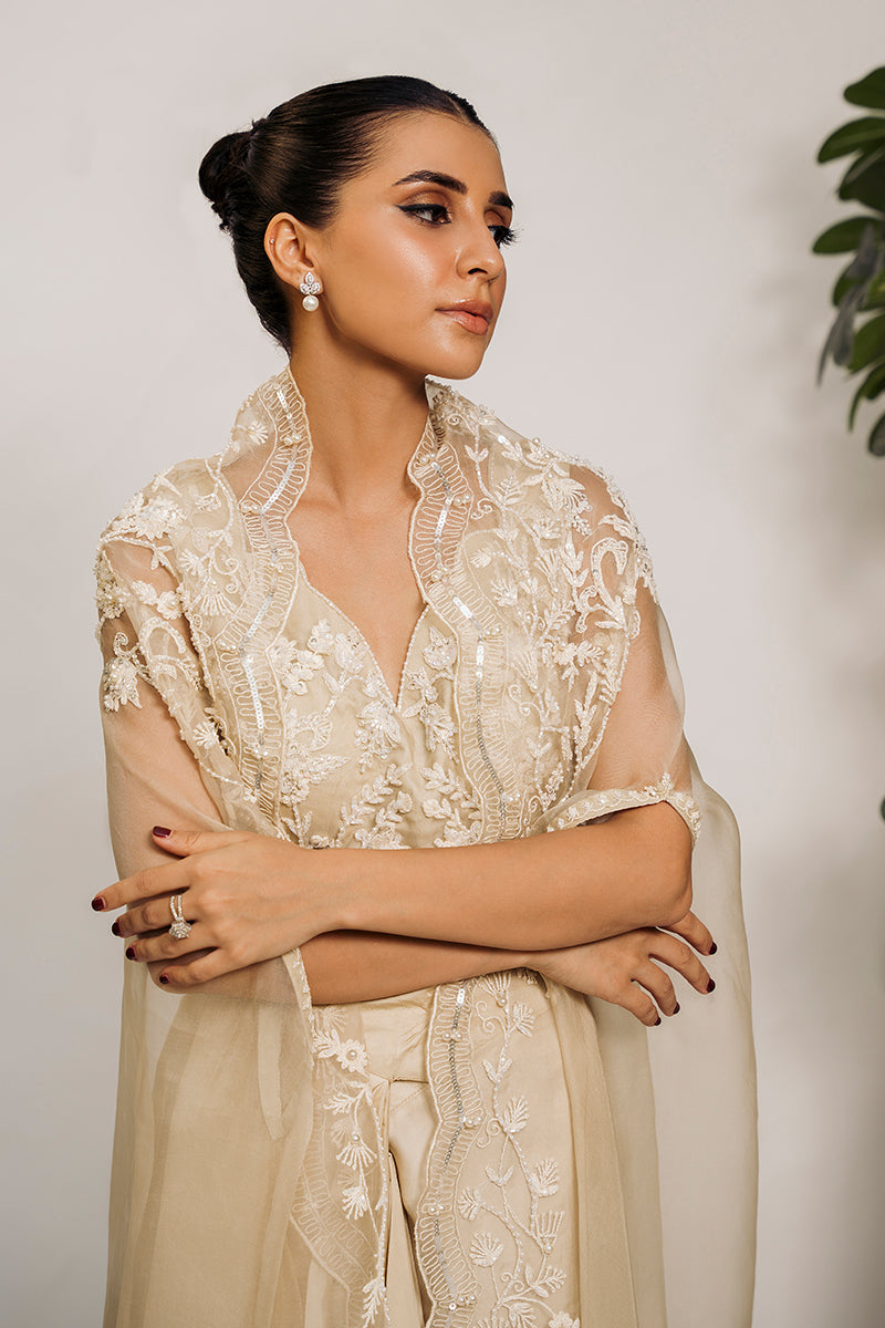 Pakistani Vanilla Embroidered Organza Cape Dress (3-Piece) - Image 6
