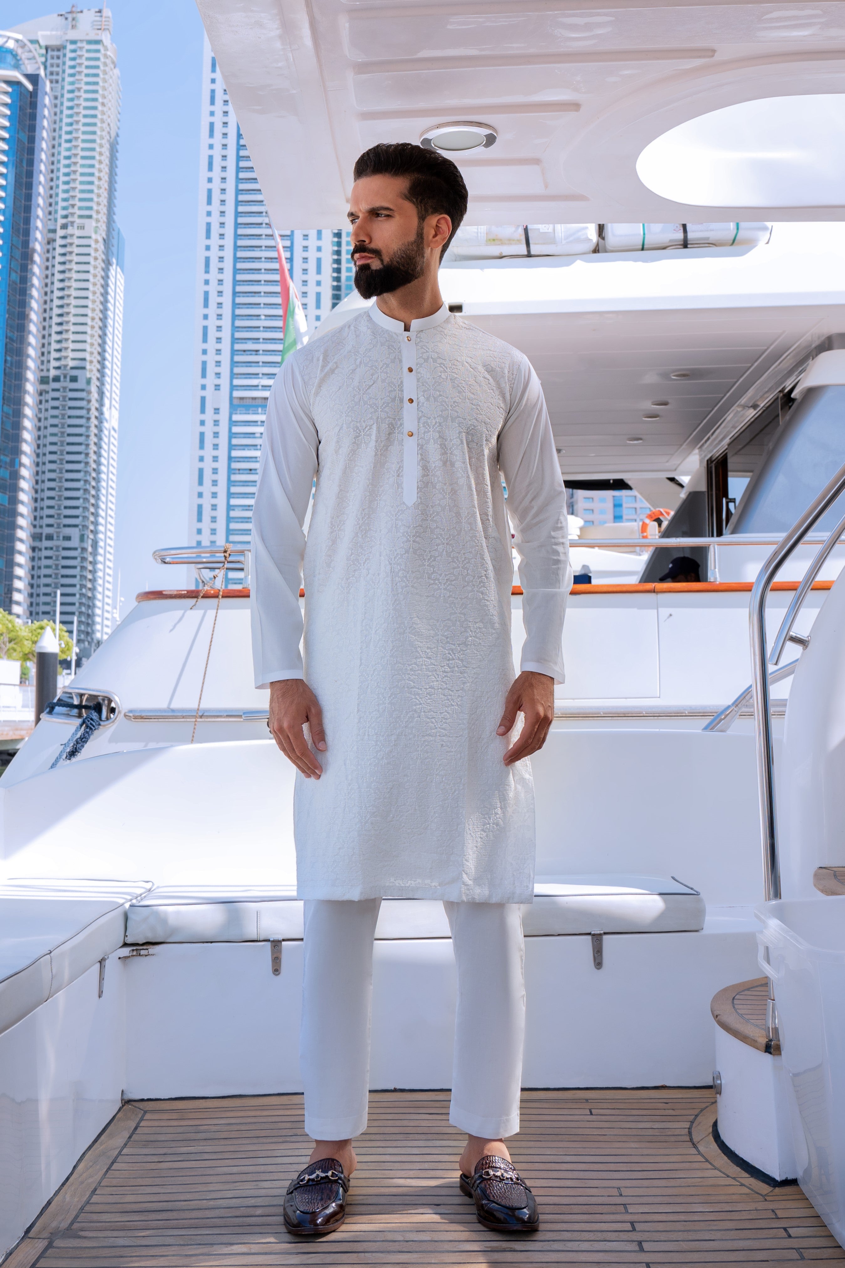 Off-White Chikankari-Style Cotton Kurta Pajama (2-Piece) - Image 2
