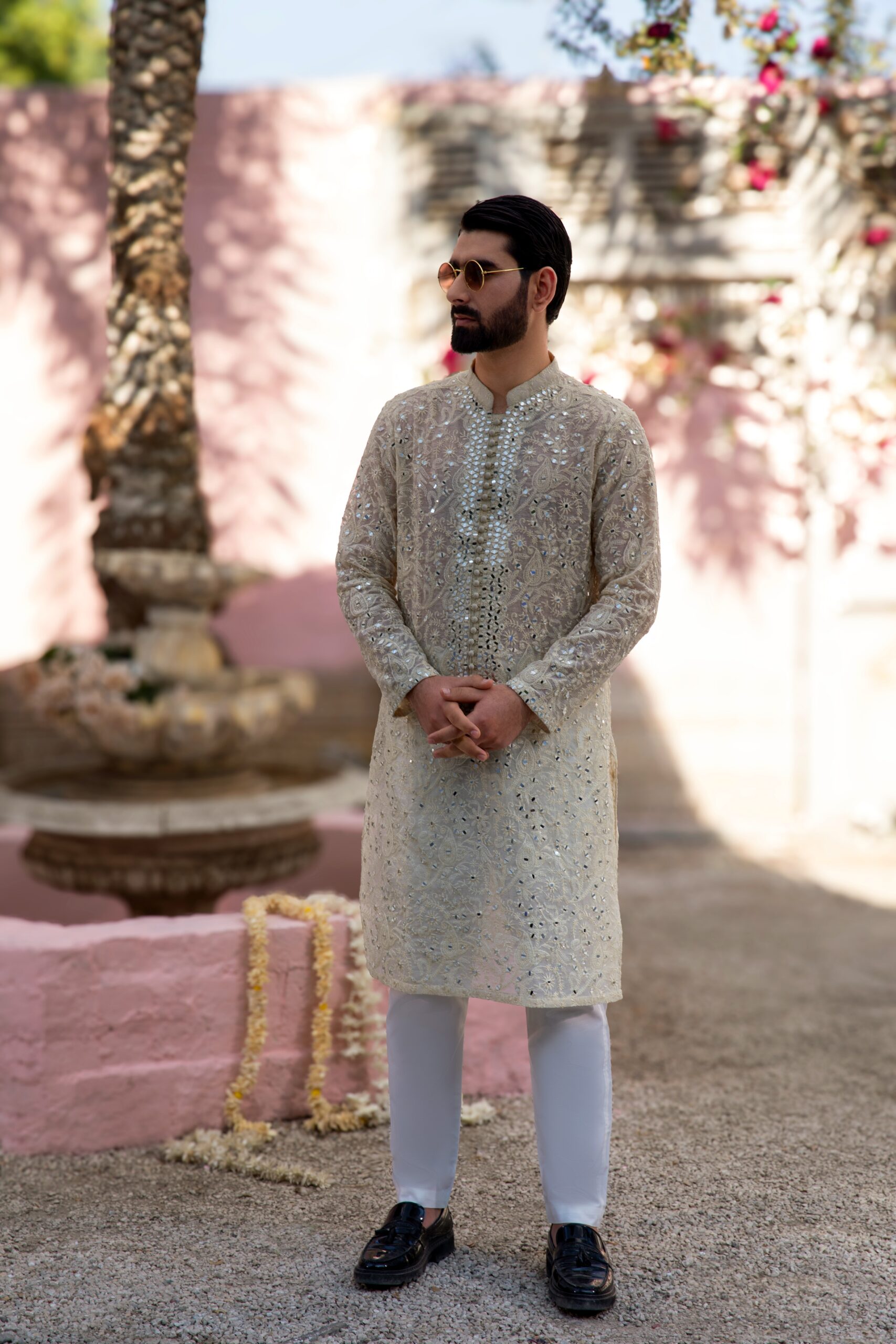 Ivory Chikankari Mirror-Embroidered Cotton-Silk Kurta (2-Piece) - Image 1