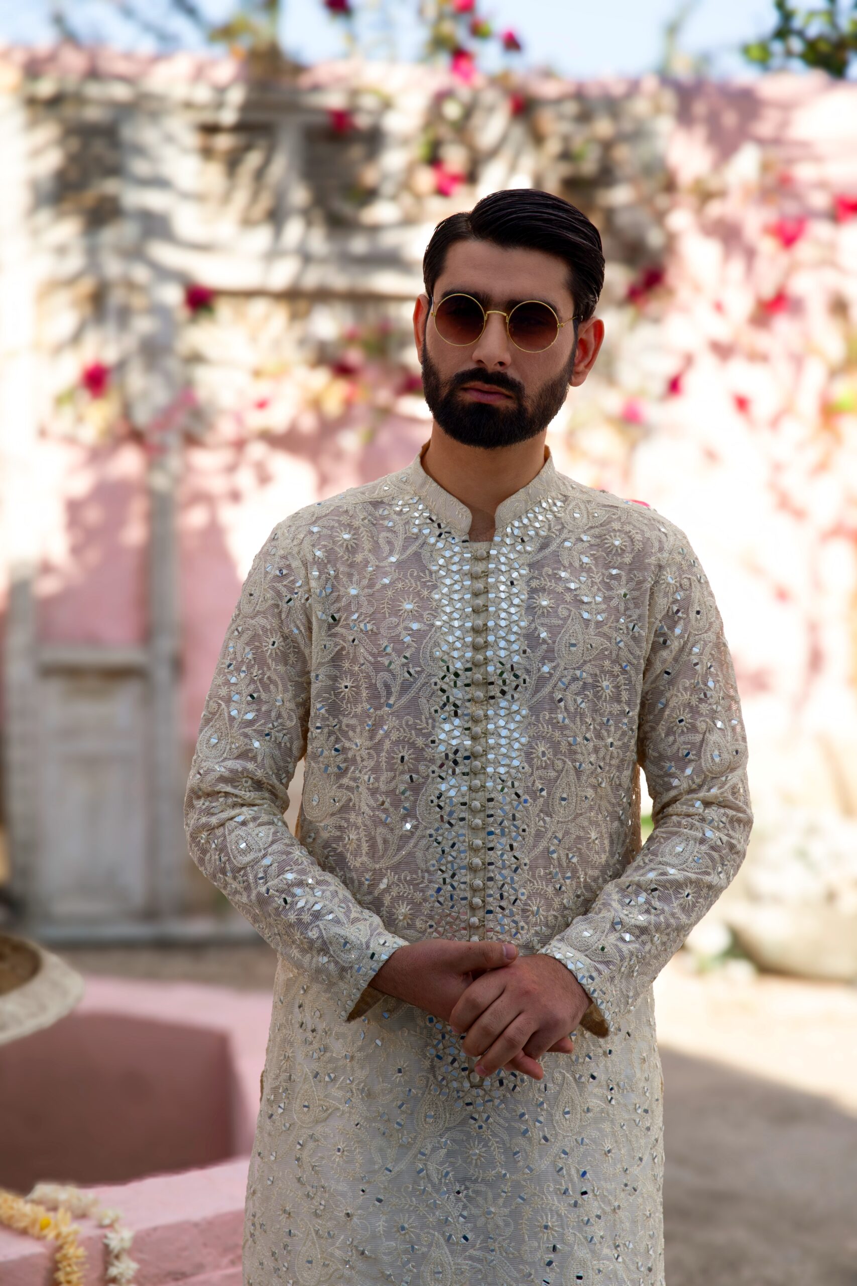 Ivory Chikankari Mirror-Embroidered Cotton-Silk Kurta (2-Piece) - Image 2