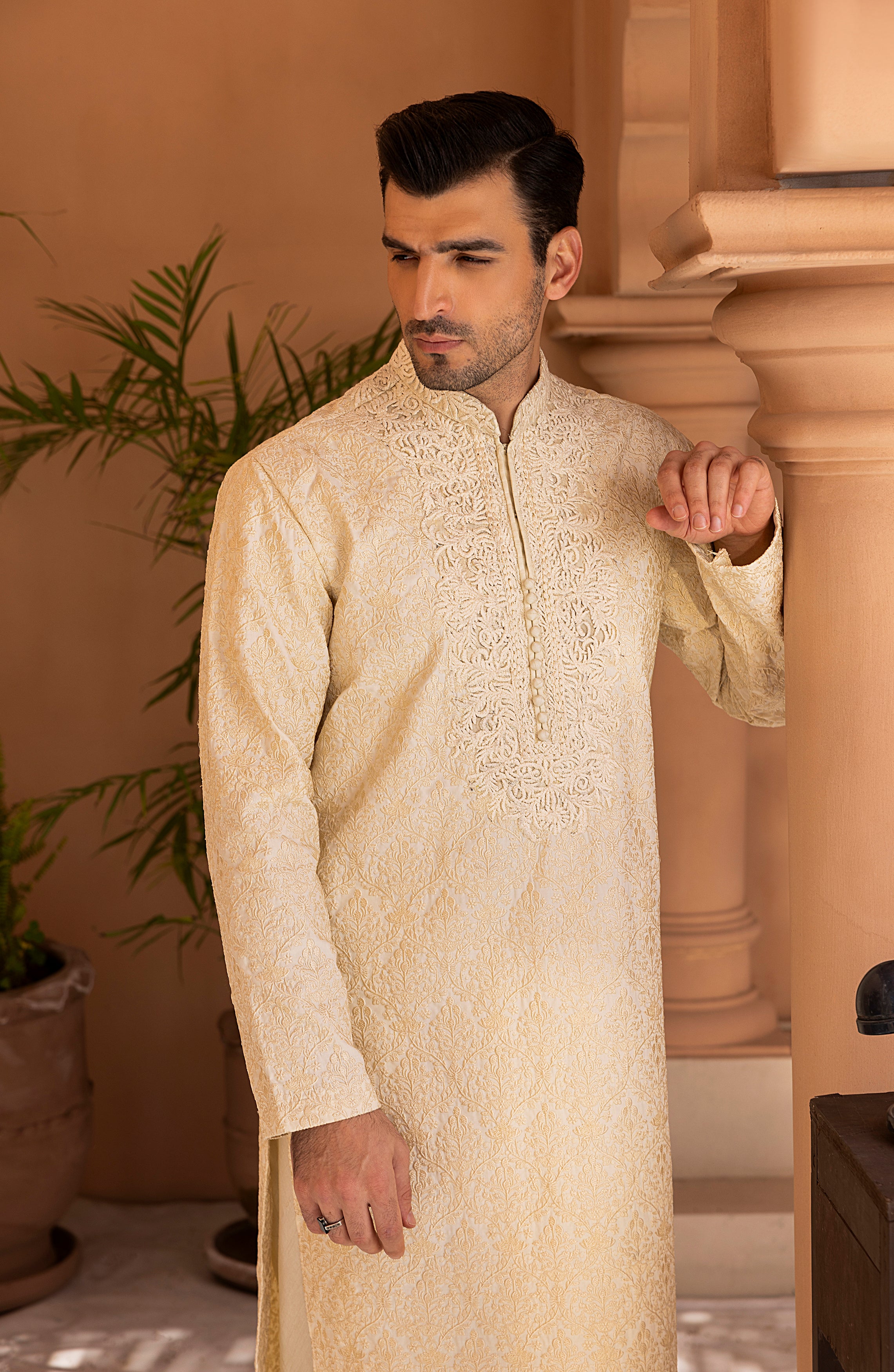 Off-White Embroidered Jacquard Kurta (2-Piece) - Image 4