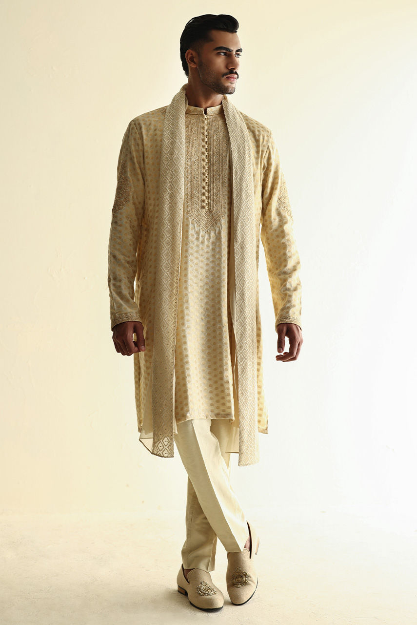 Ivory Embroidered Jacquard Men Kurta (3-Piece) - Image 3