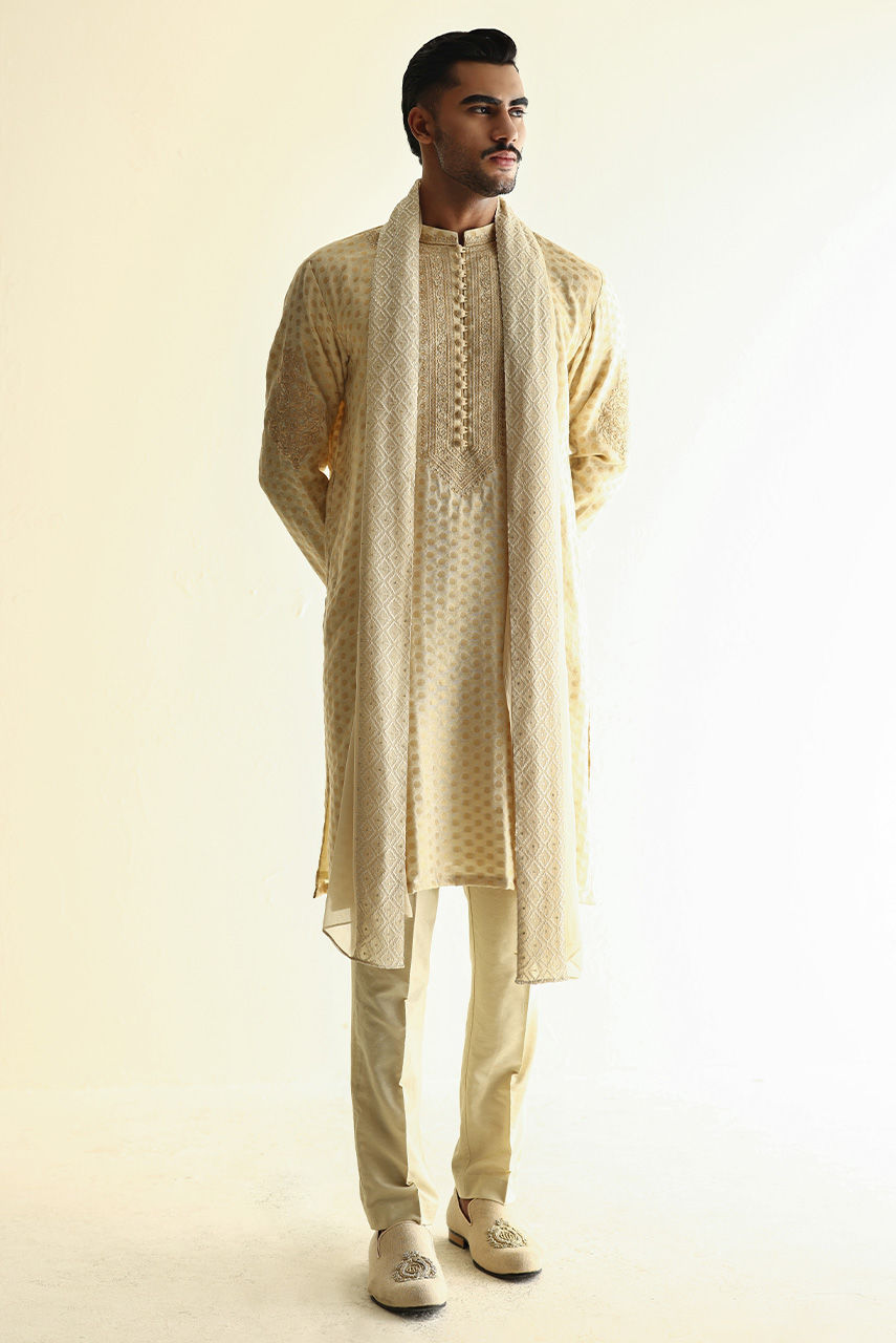 Ivory Embroidered Jacquard Men Kurta (3-Piece) - Image 4