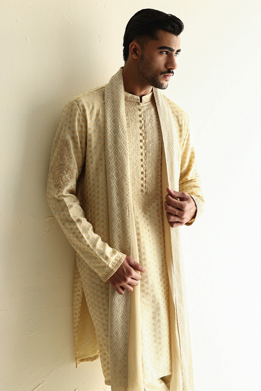 Ivory Embroidered Jacquard Men Kurta (3-Piece) - Image 5