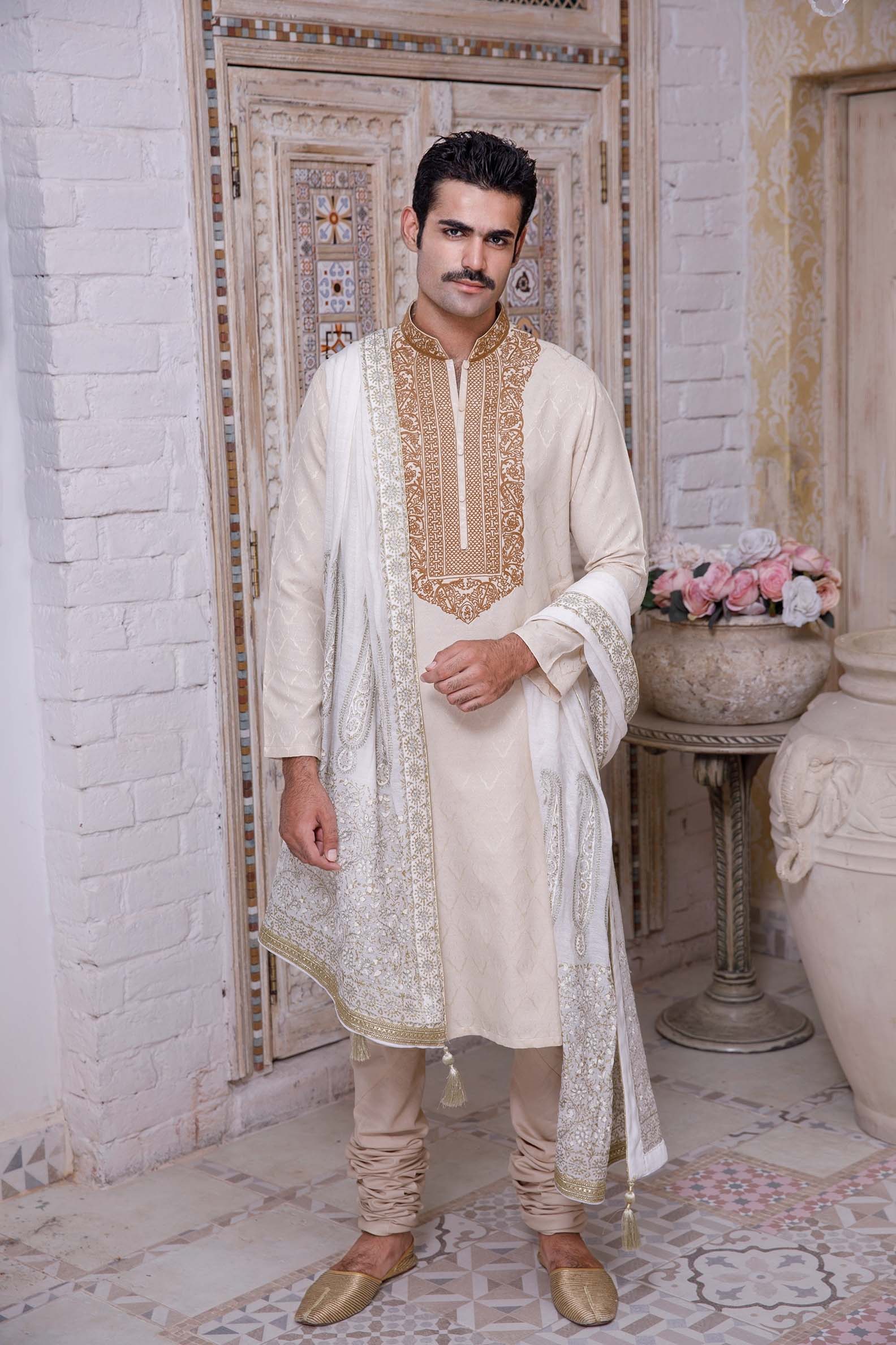 Ivory Gold Embroidered Karandi Kurta (2-Piece) - Image 2