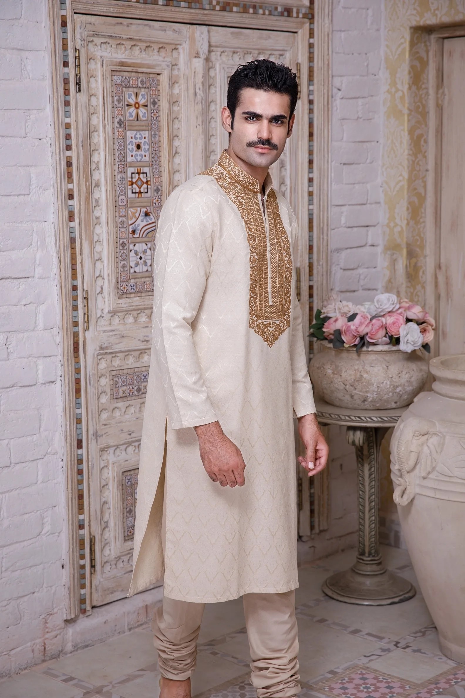 Ivory Gold Embroidered Karandi Kurta (2-Piece) - Image 3