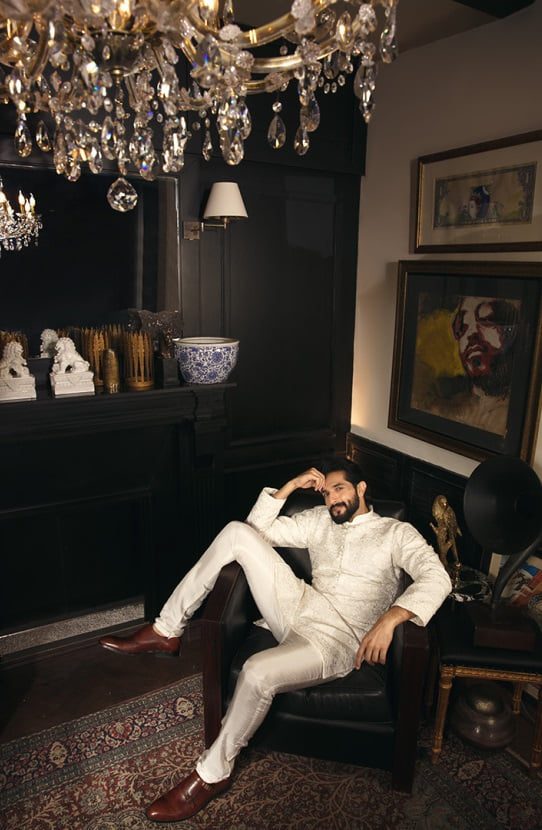 Off-White Embroidered Silk-Blend Kurta (2-Piece) - Image 5