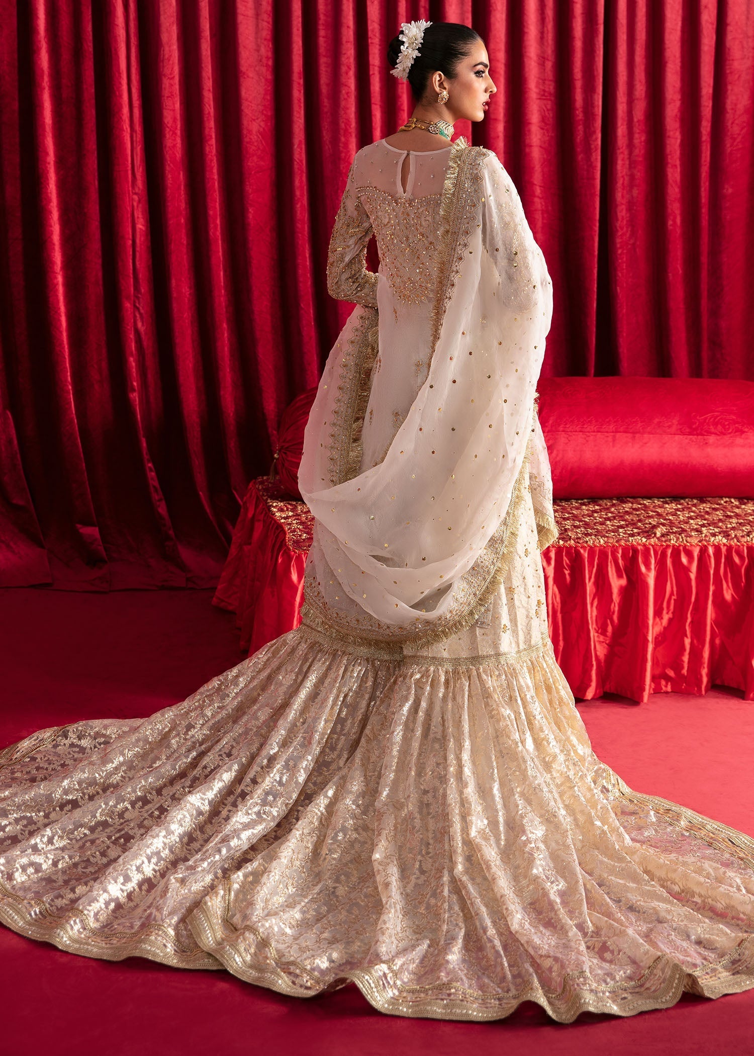 Indian Off-White Hand Embellished Badla Jamavar Farshi Gharara (3-Piece) - Image 4