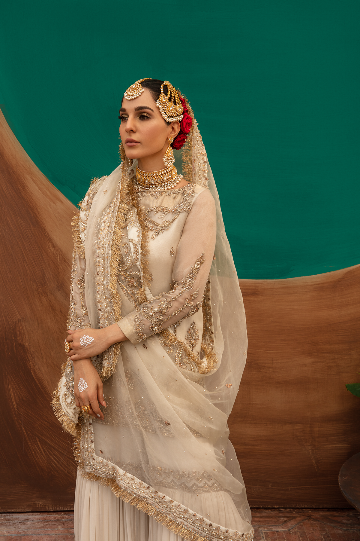 Pakistani Ivory Gold Embellished Organza Farshi Gharara (3-Piece) - Image 7