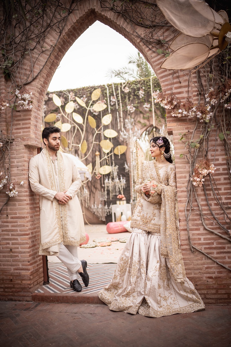 Ivory Gold Zari Organza & Raw Silk Gharara (3-Piece) - Image 6