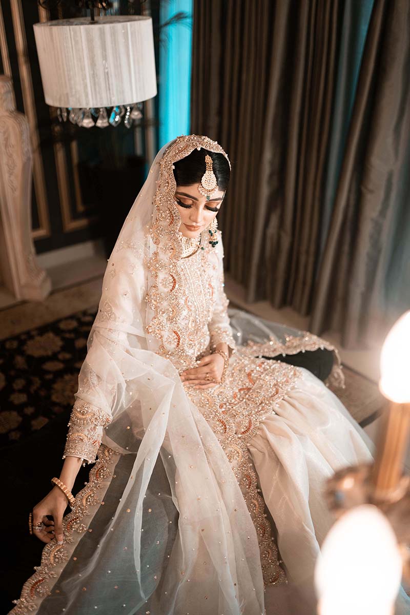 Pakistani Ivory Zardozi Embroidered Organza Gharara (3-Piece) - Image 4