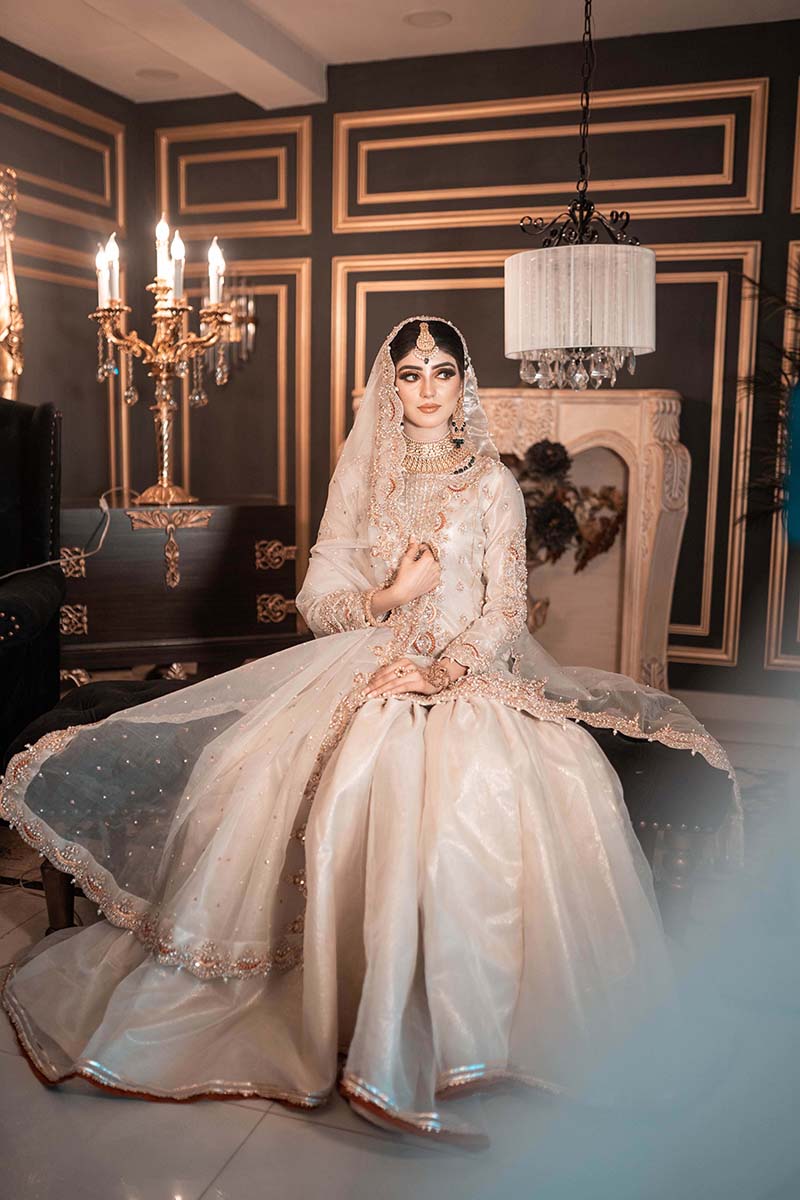 Pakistani Ivory Zardozi Embroidered Organza Gharara (3-Piece) - Image 5