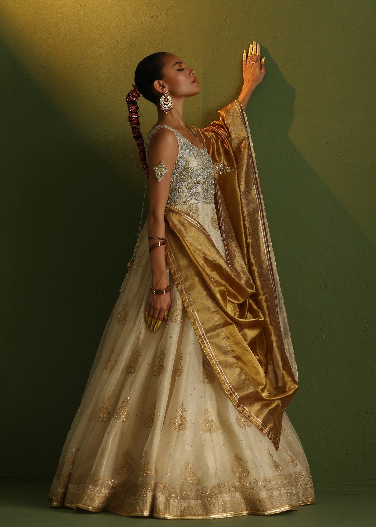 Off-White Embellished French Lama Gown (2-Piece) - Image 9