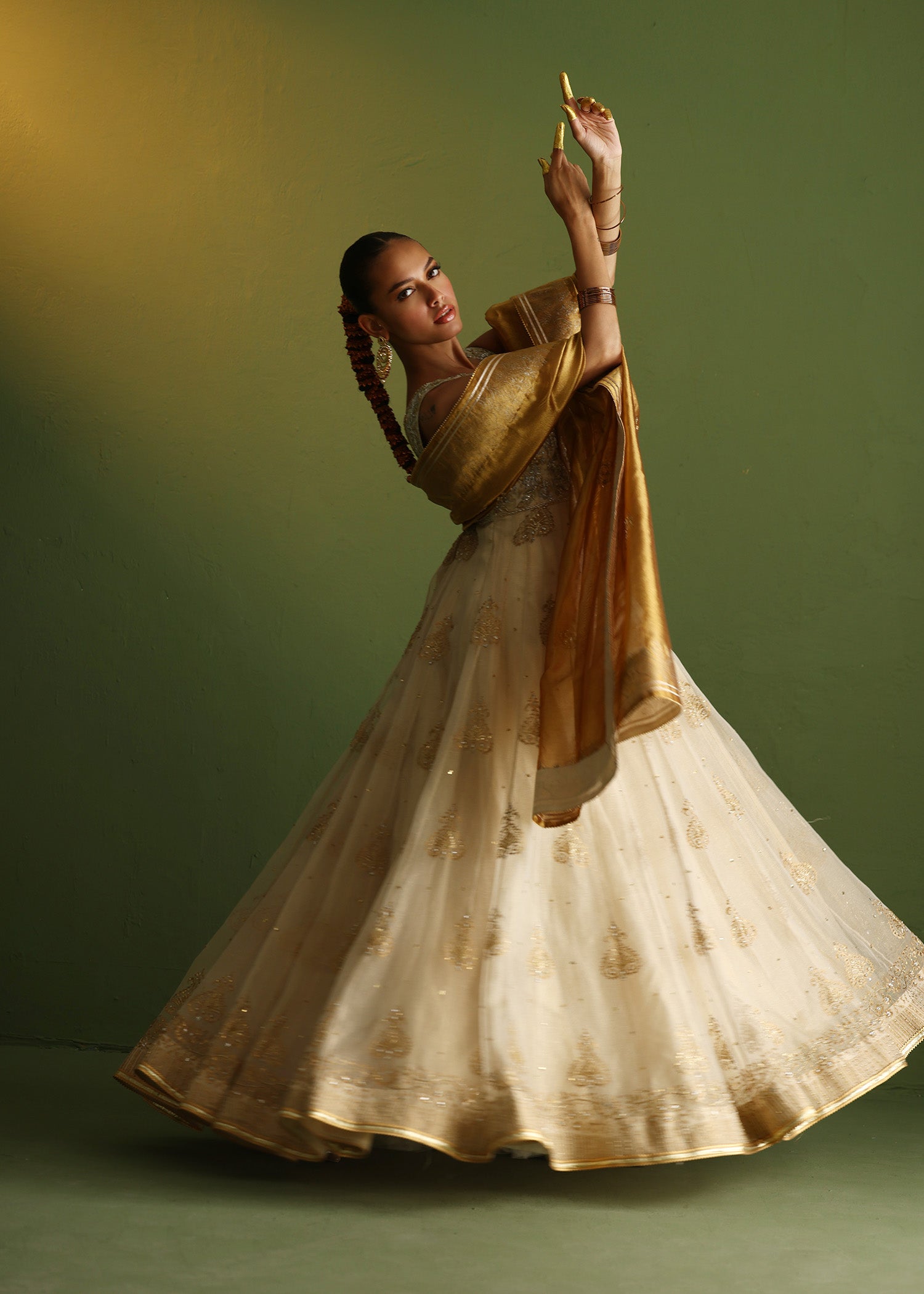 Off-White Embroidered Pure French Lama Gown (2-Piece) - Image 8