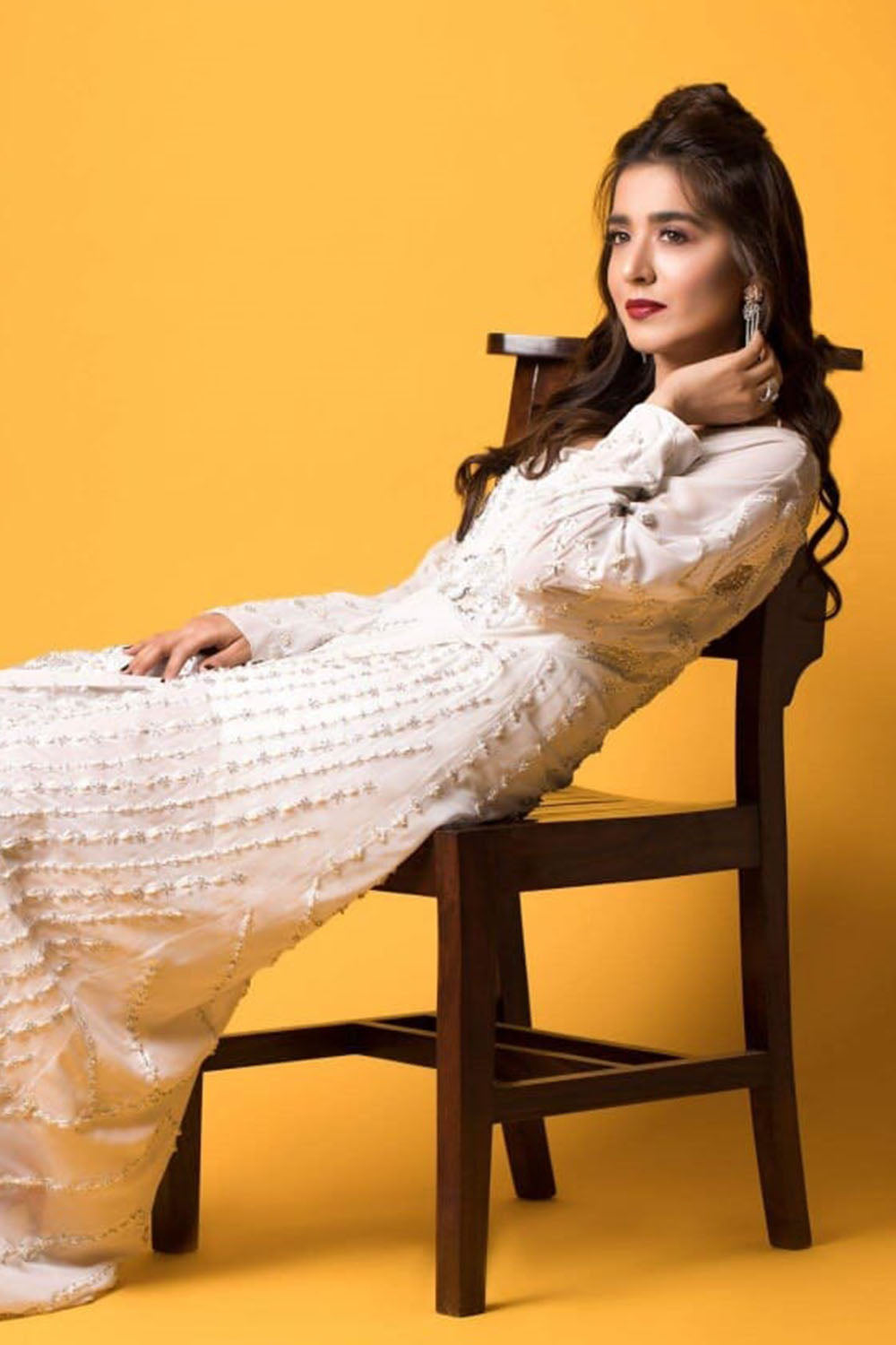 Pakistani Ivory Hand-Embellished Georgette Gown (1-Pc) - Image 2