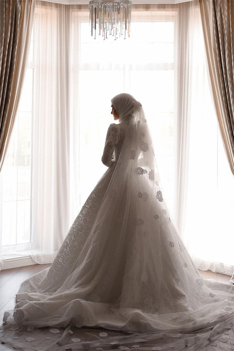 Pakistani Ivory Lace Appliqué Bridal Ball Gown (1-Pc) - Image 3