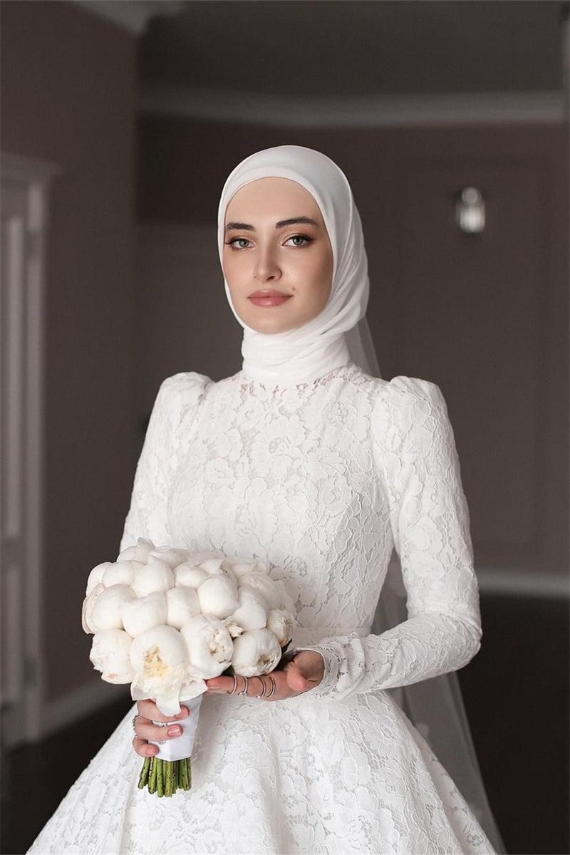 Pakistani Ivory Lace Appliqué Bridal Ball Gown (1-Pc) - Image 4