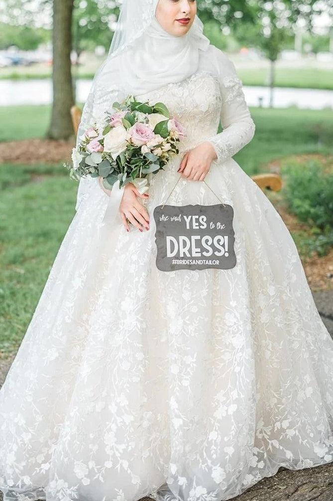 Ivory Lace Embroidered Ball Gown Wedding Dress (1-Pc) - Image 3