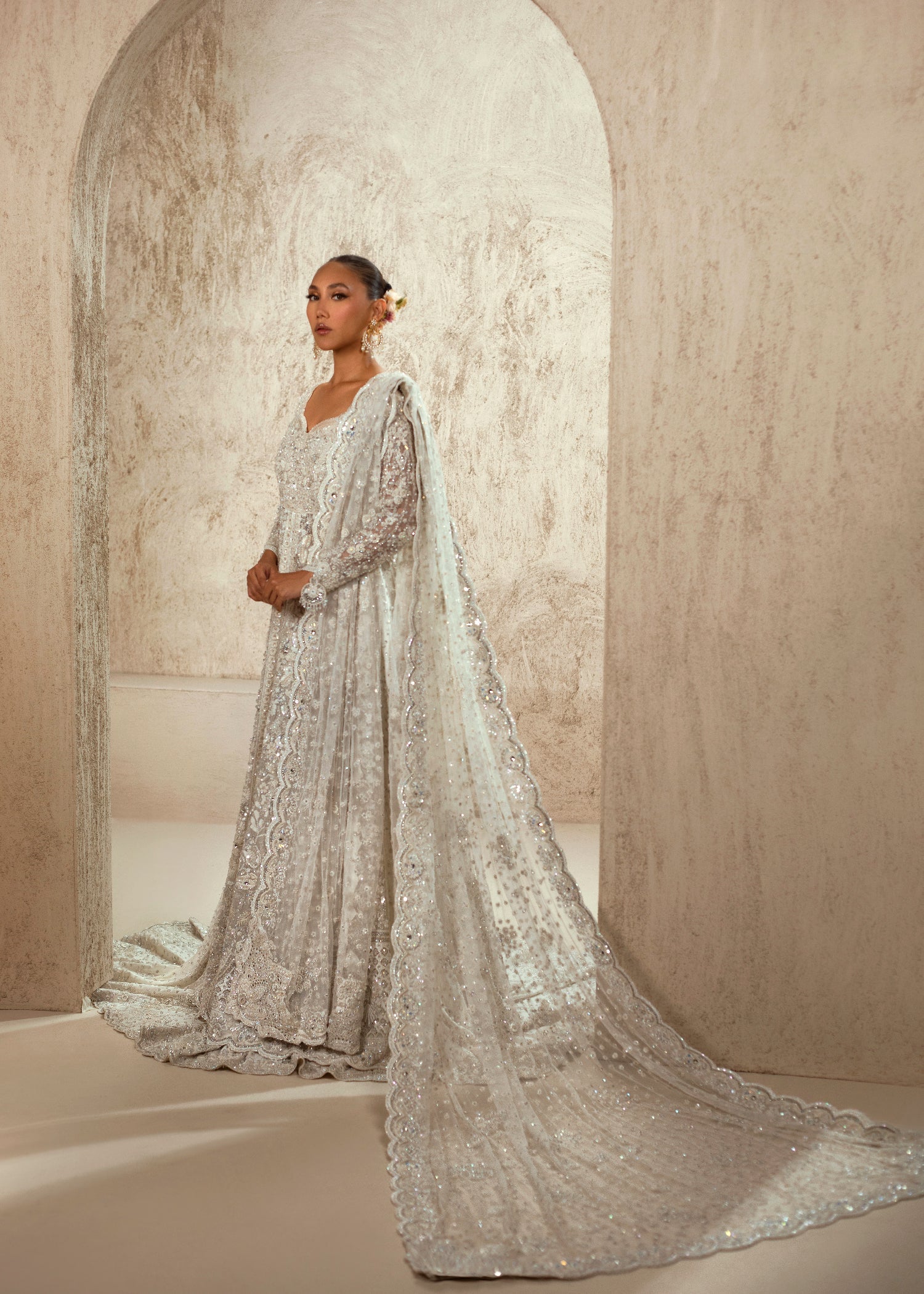 Ivory Embellished Net Organza Bridal Gown (2-Piece) - Image 4