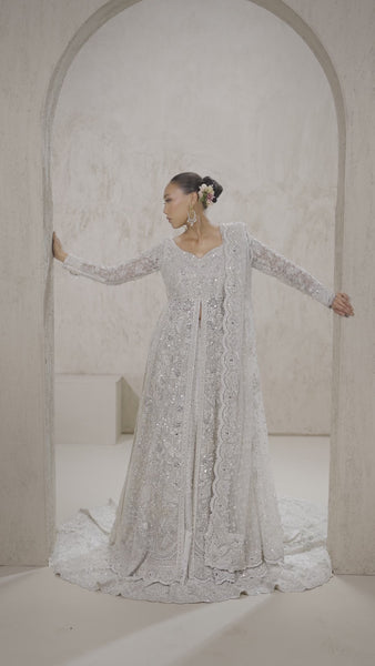 Ivory Embellished Net Organza Bridal Gown (2-Piece) - Image 6