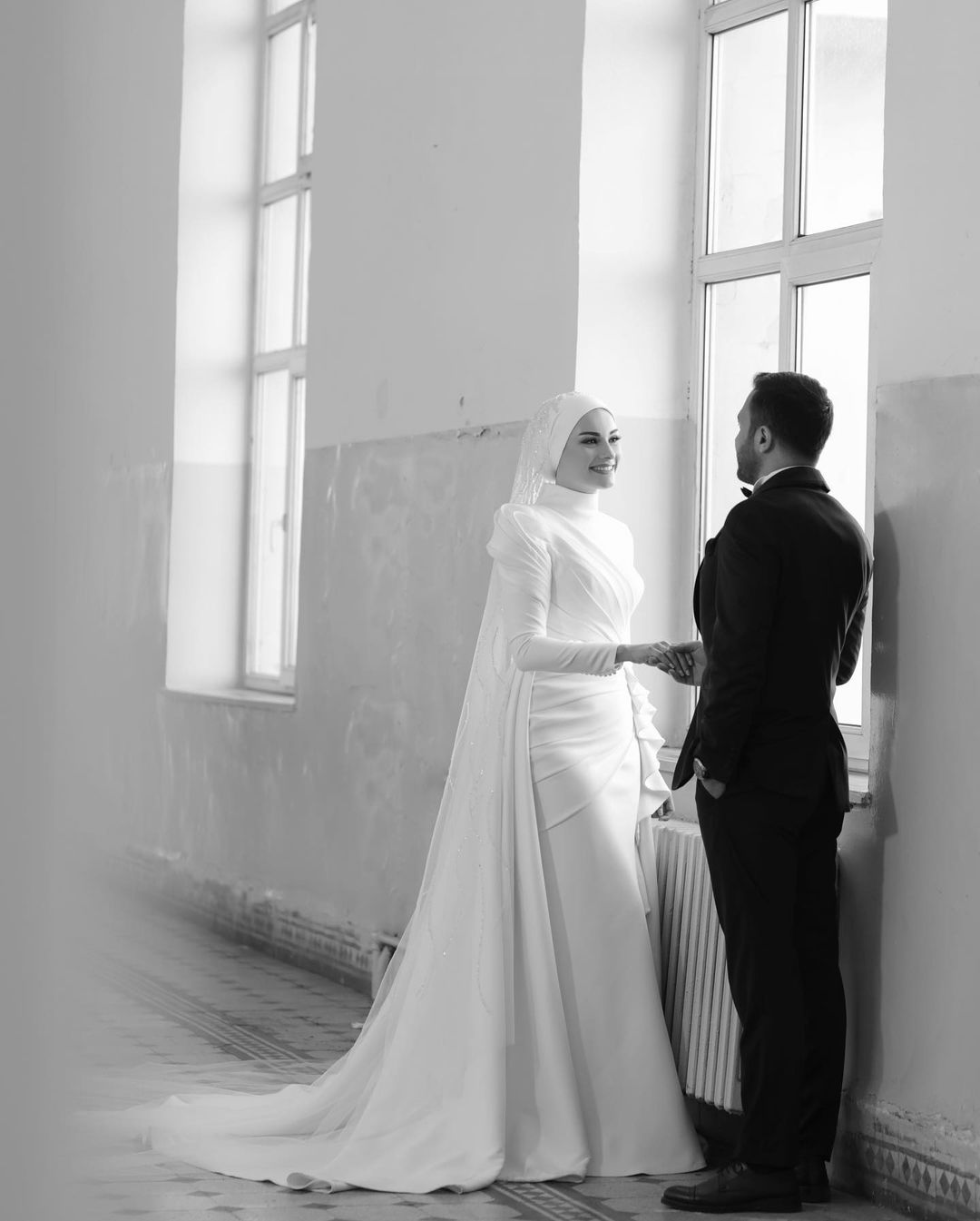 Pakistani Ivory Satin Mermaid Wedding Gown (1-Pc) - Image 7