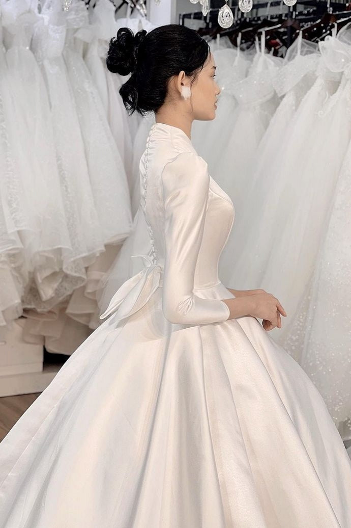 Pakistani Ivory Satin A-Line Wedding Gown (1-Pc) - Image 3