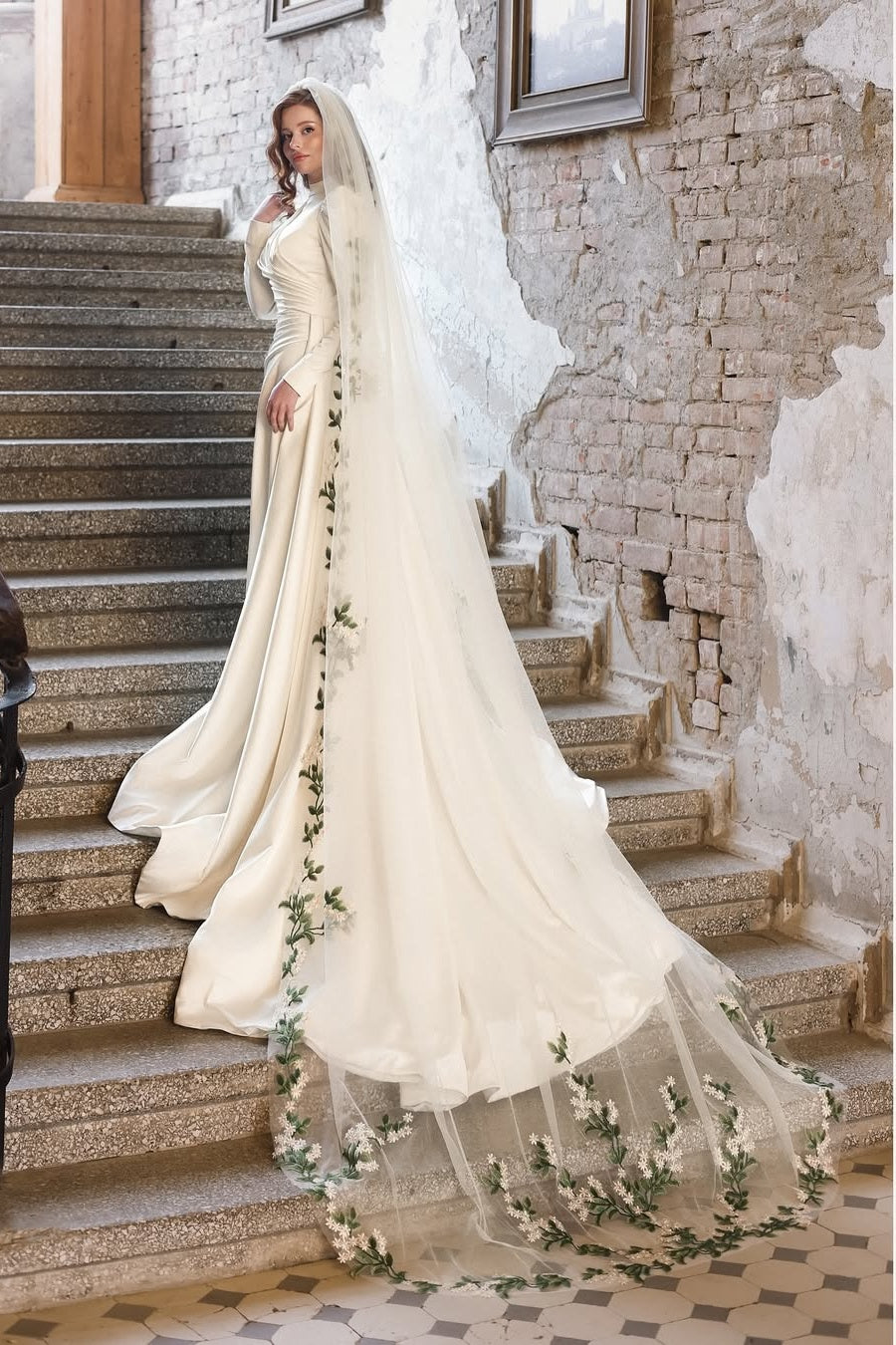 Pakistani Ivory Floral-Embroidered Satin A-Line Wedding Gown (2-Piece) - Image 6