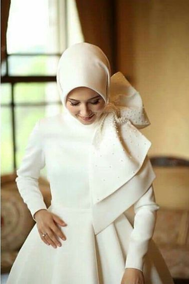 Ivory Pearl Embellished Satin Ball Gown (1-Pc) - Image 4