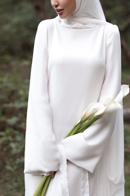 Pakistani Ivory Pleated Satin Mermaid Wedding Gown (2-Piece) - Image 5