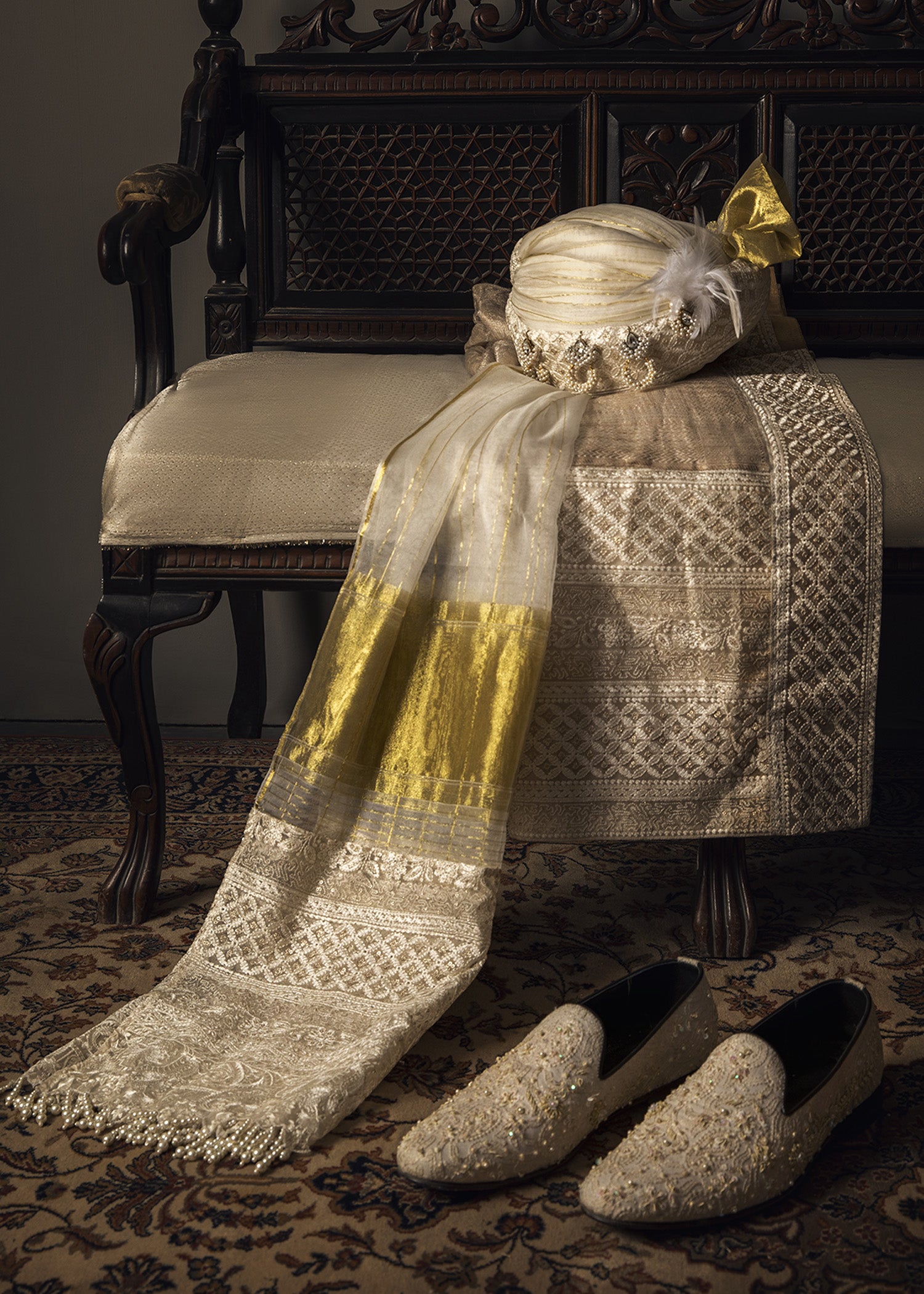 Ivory Zardozi Cotton Groom Sherwani (3-Piece) - Image 9