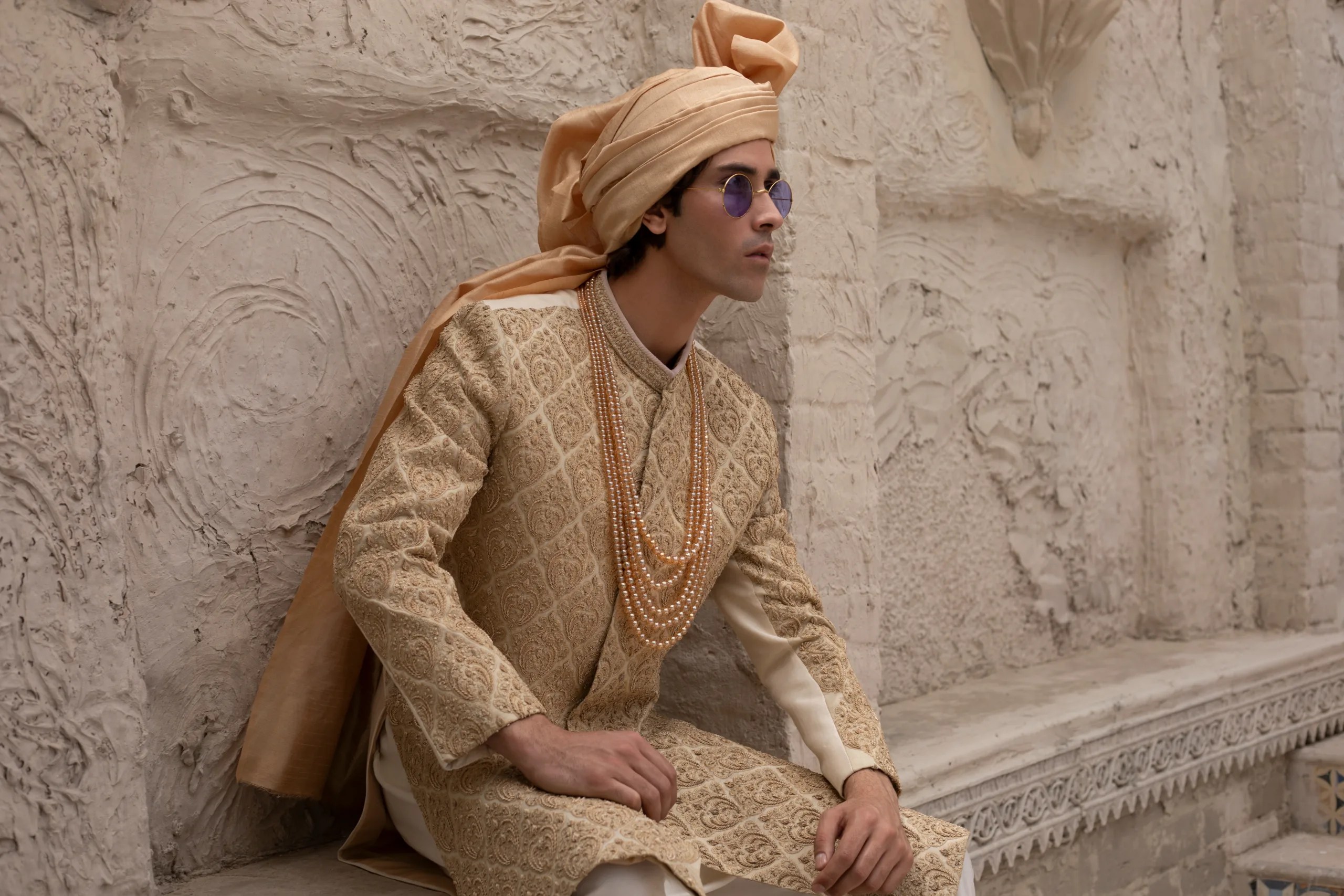 Off-White Gold Thread Jamawar Sherwani (3-Piece) - Image 5
