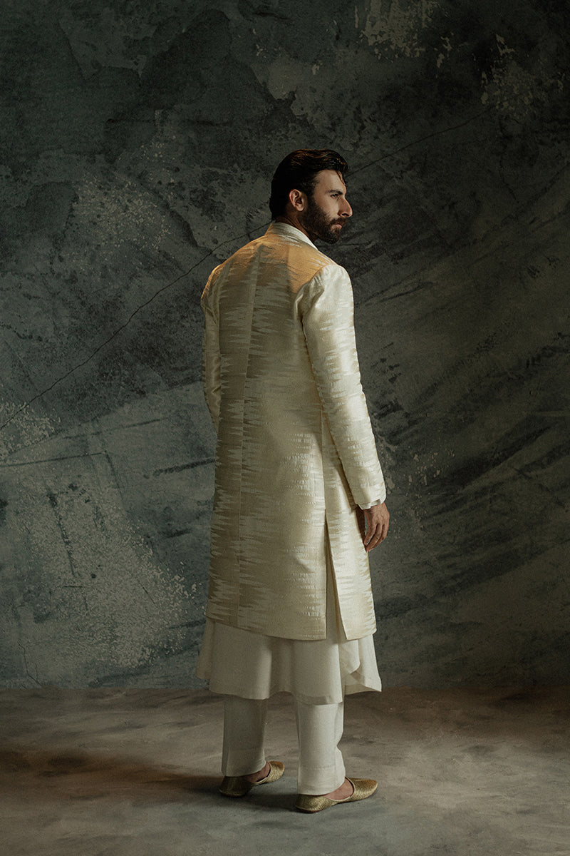 Ivory White Chevron Embroidered Jamawar Sherwani (3-Piece) - Image 4