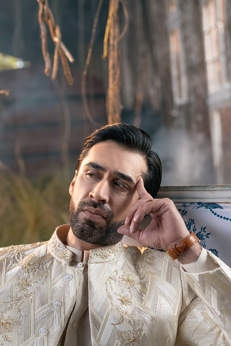 Off-White Floral Embroidered Jamawar Sherwani (2-Piece) - Image 1