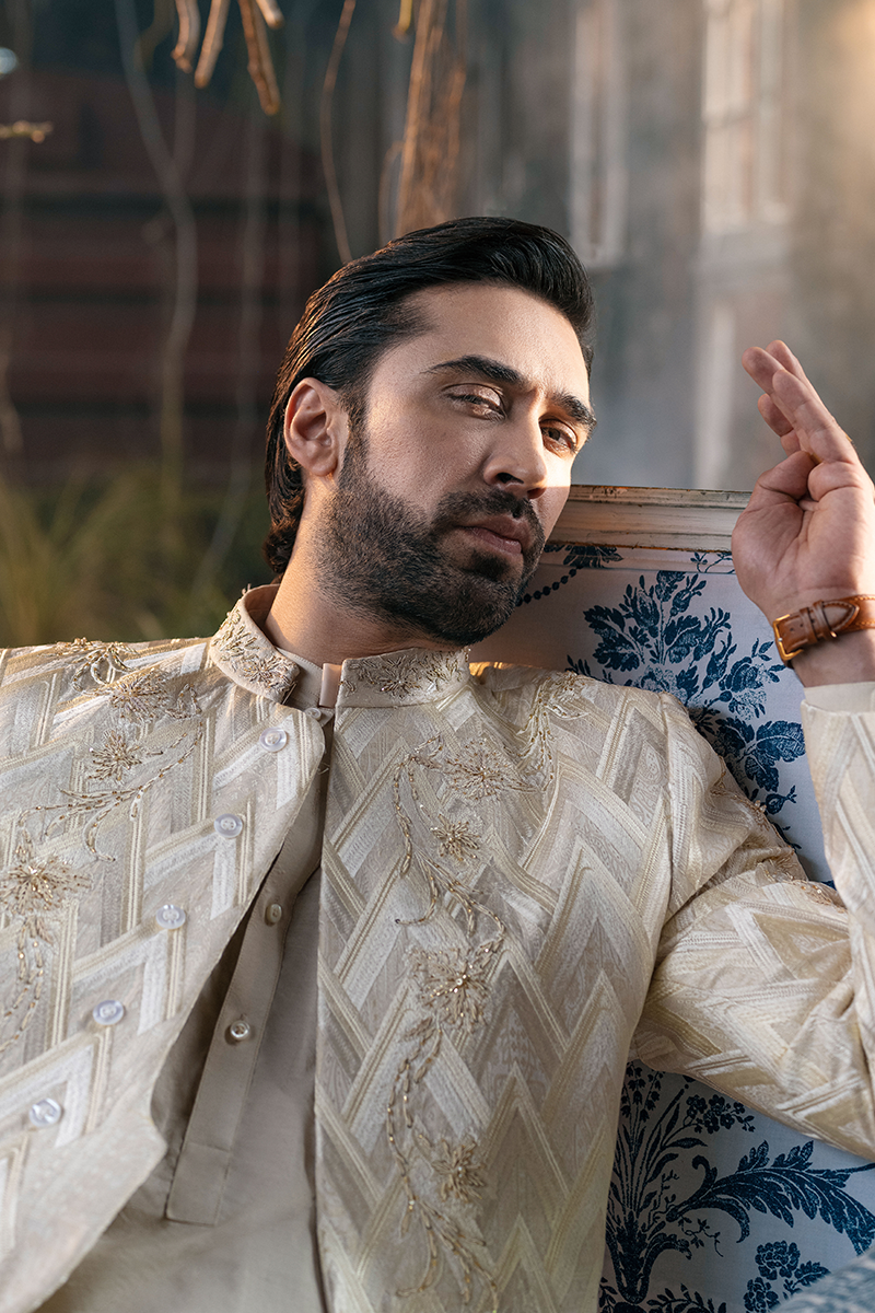 Off-White Floral Embroidered Jamawar Sherwani (2-Piece) - Image 4