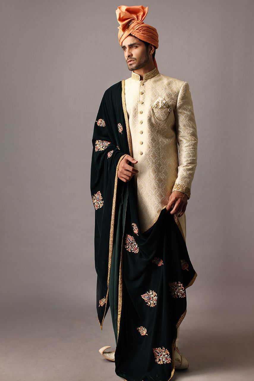 Off-White Kora Dabka Jamawar Sherwani (3-Piece) - Image 1